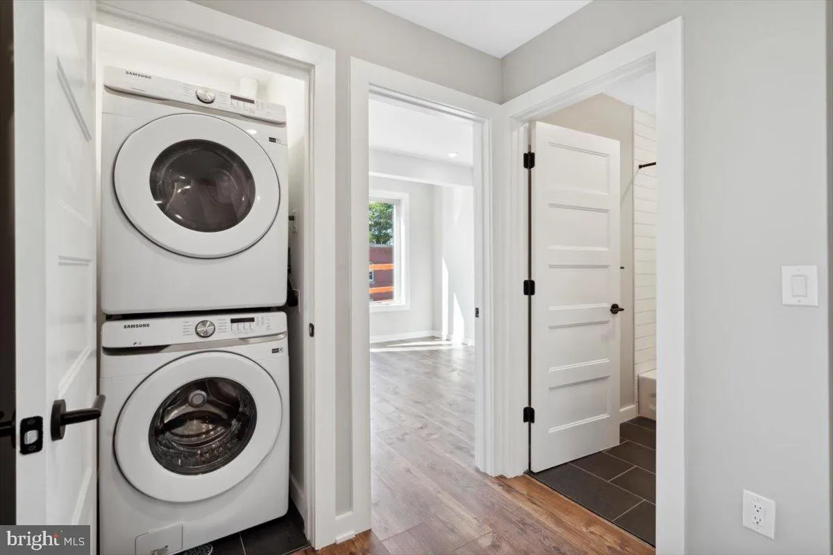 Philadelphia, Pennsylvania 19104, United States, 3 Bedrooms Bedrooms, ,3 BathroomsBathrooms,Residential,Active,10661