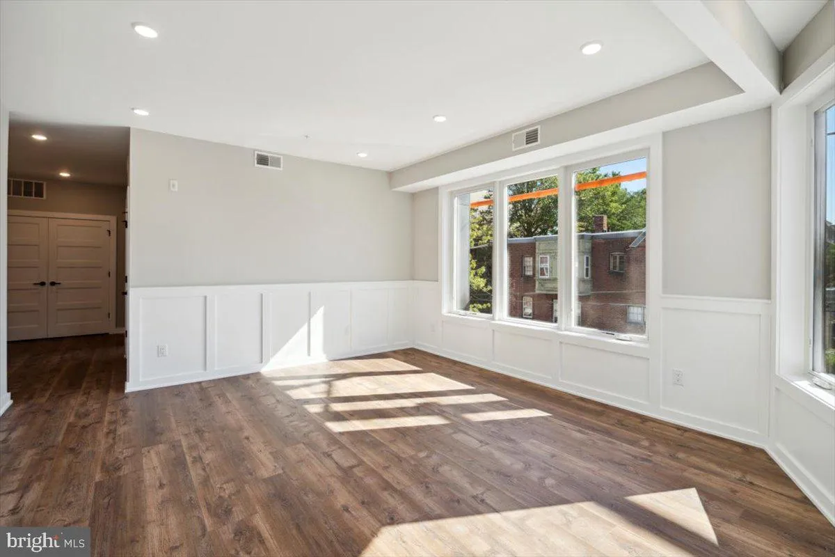 Philadelphia, Pennsylvania 19104, United States, 3 Bedrooms Bedrooms, ,3 BathroomsBathrooms,Residential,Active,10661