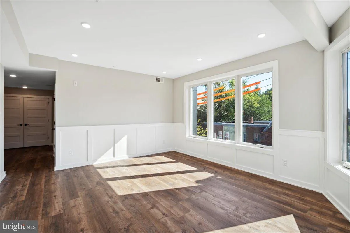 Philadelphia, Pennsylvania 19104, United States, 3 Bedrooms Bedrooms, ,3 BathroomsBathrooms,Residential,Active,10661