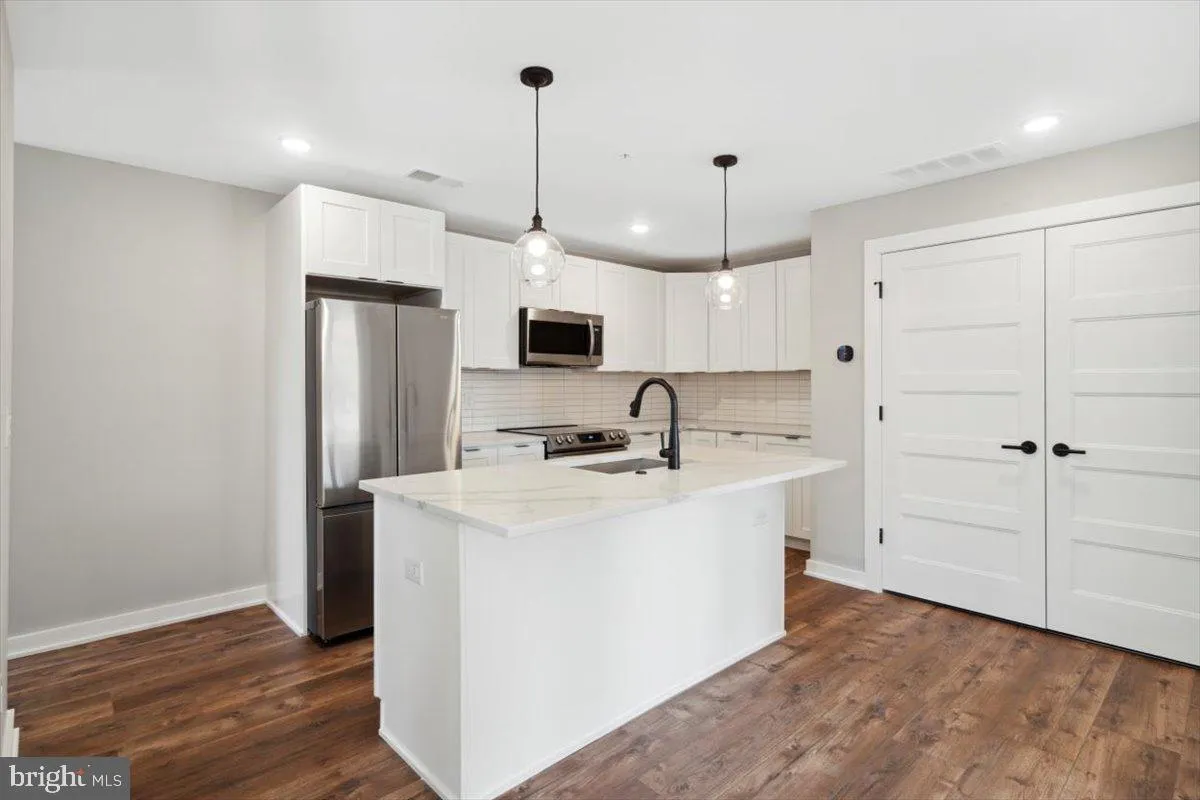 Philadelphia, Pennsylvania 19104, United States, 3 Bedrooms Bedrooms, ,3 BathroomsBathrooms,Residential,Active,10661