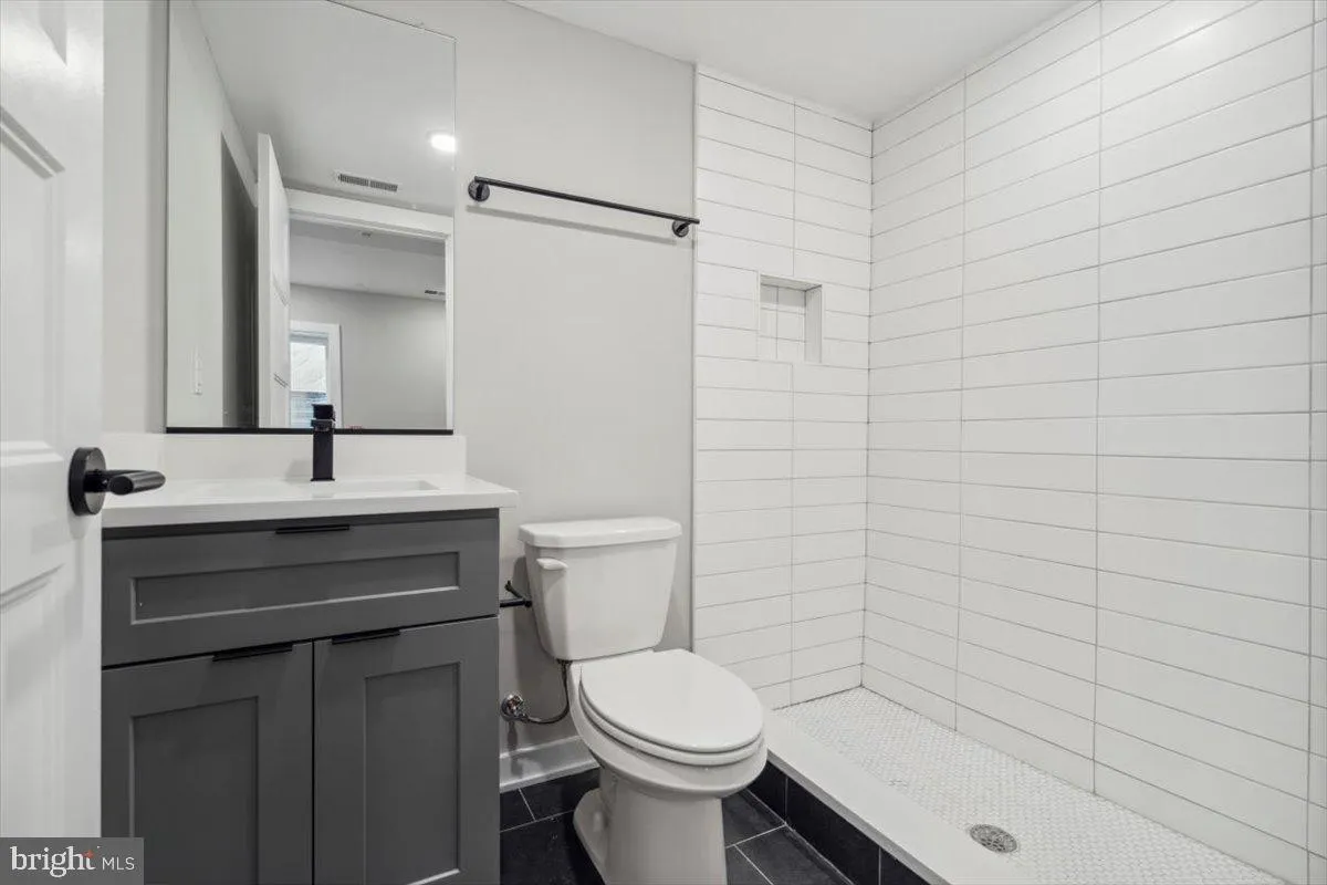 Philadelphia, Pennsylvania 19104, United States, 3 Bedrooms Bedrooms, ,3 BathroomsBathrooms,Residential,Active,10661