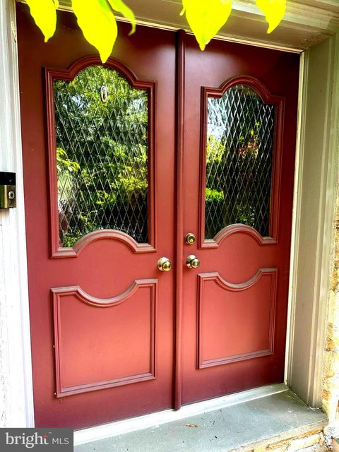 28 EDGEWOOD ROAD YARDLEY PA 19067