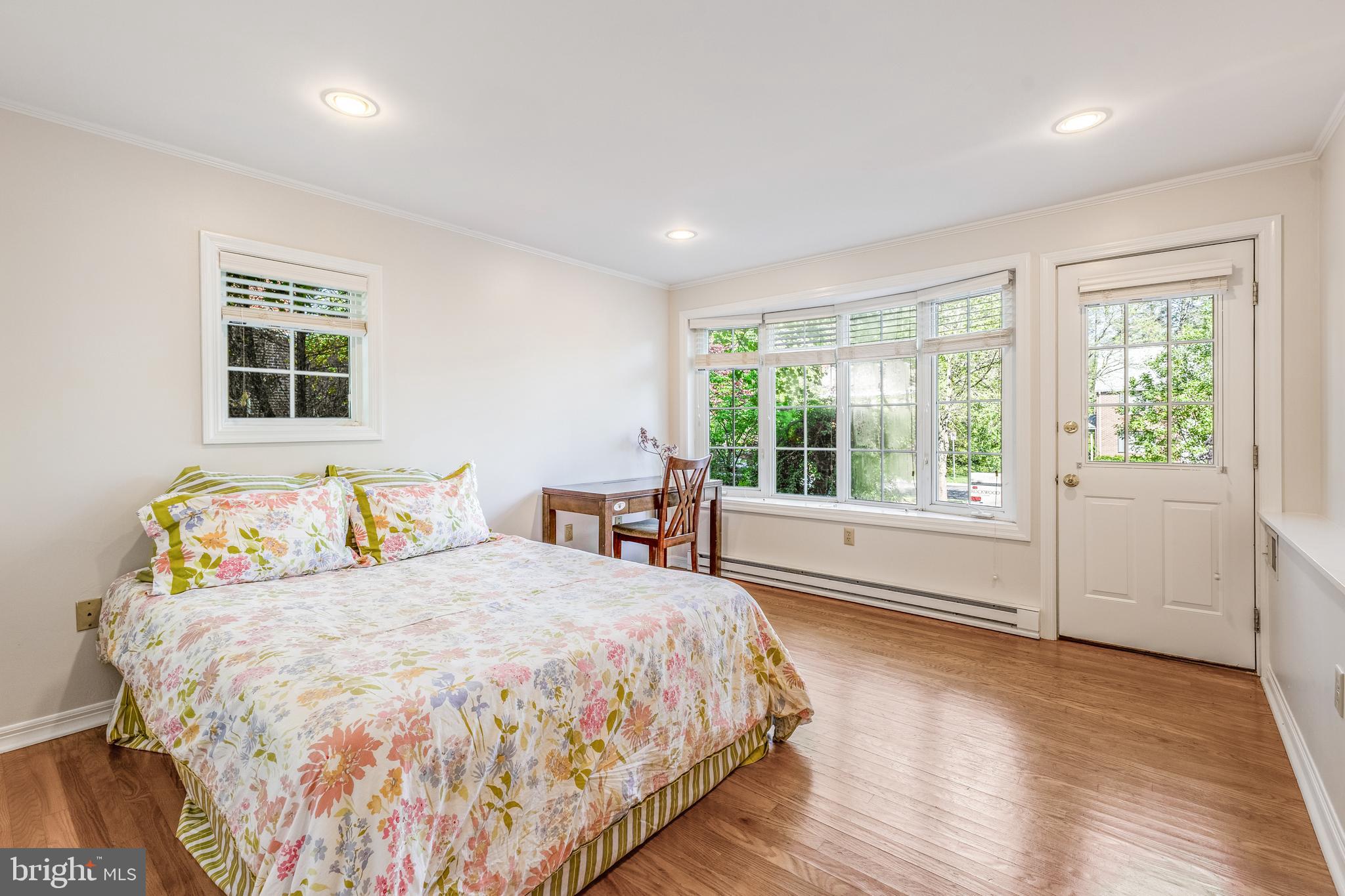 COLLEGE HEIGHTS - Residential