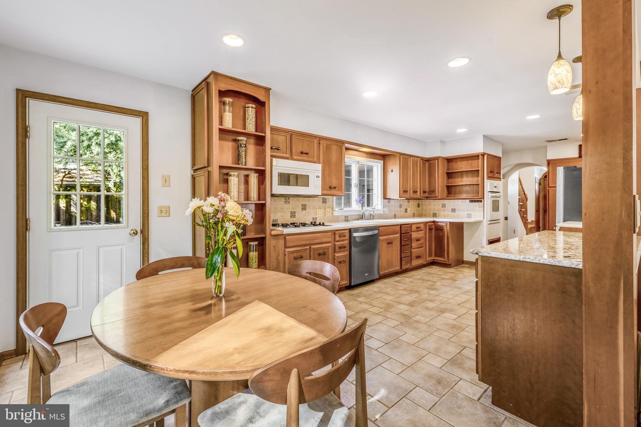 COLLEGE HEIGHTS - Residential
