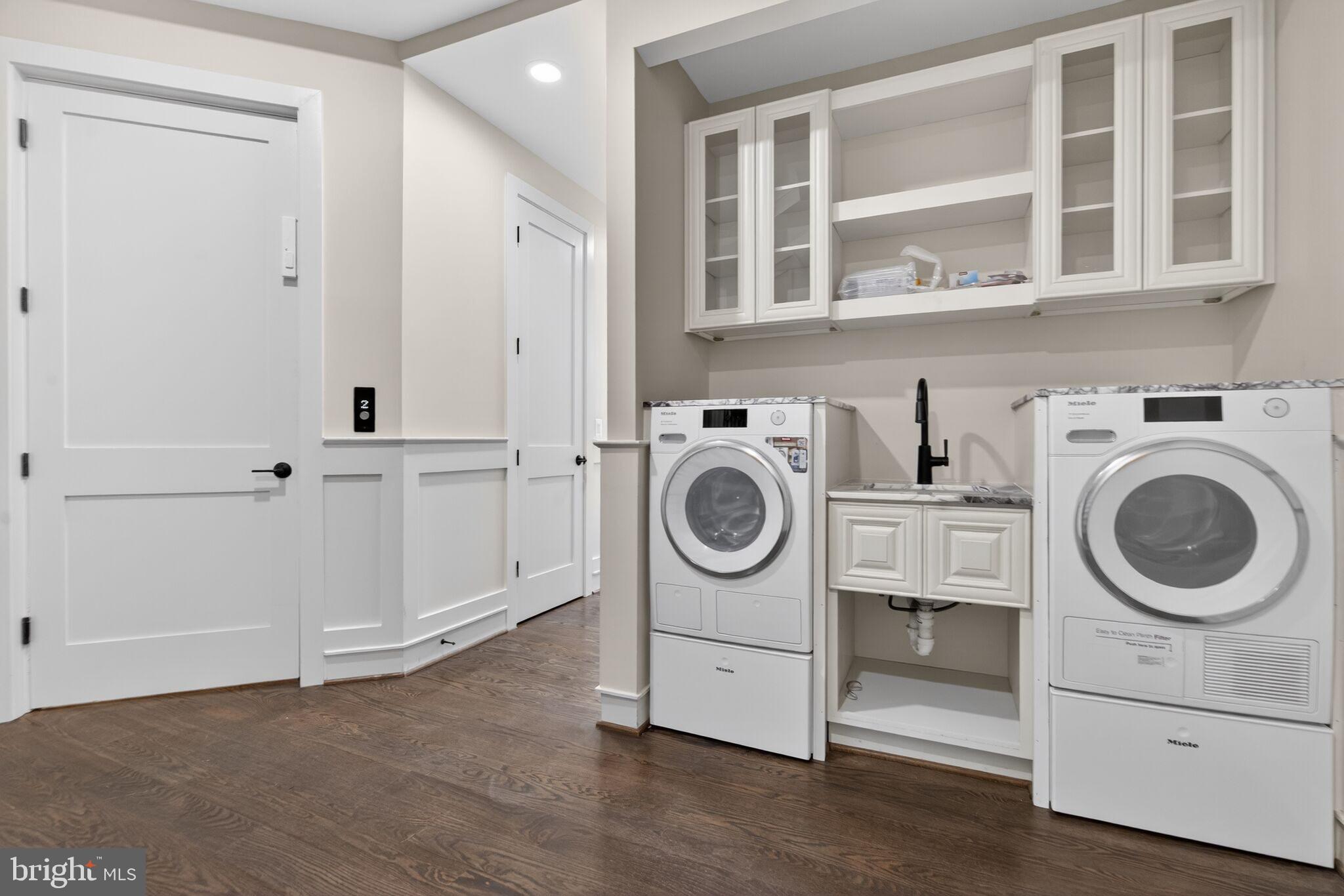 ROCK ISLAND LANDING - Residential