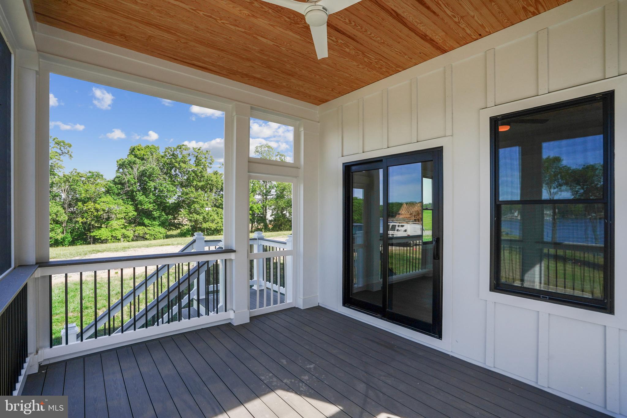 ROCK ISLAND LANDING - Residential