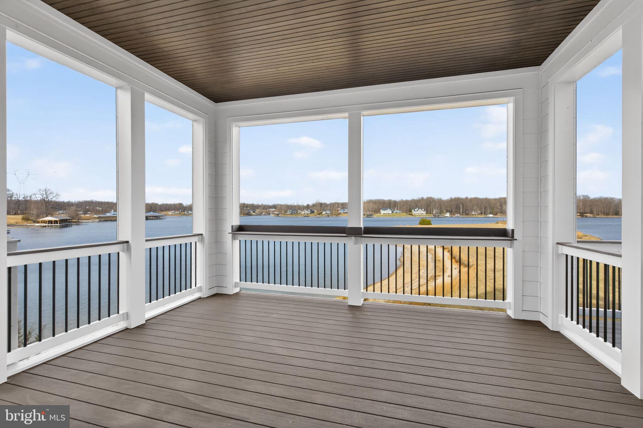 ROCK ISLAND LANDING - Residential