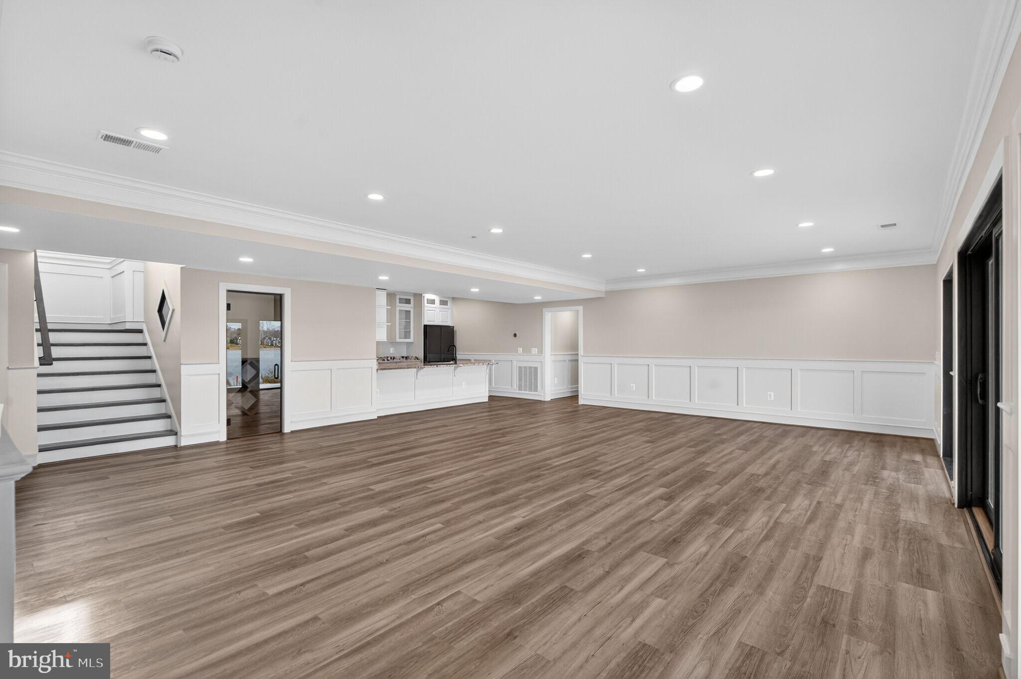 ROCK ISLAND LANDING - Residential