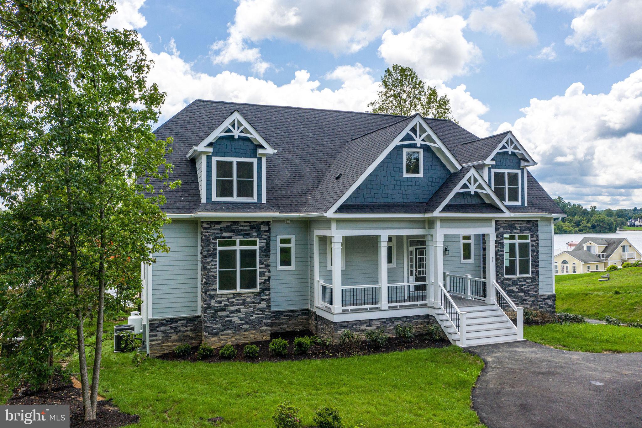 ROCK ISLAND LANDING - Residential