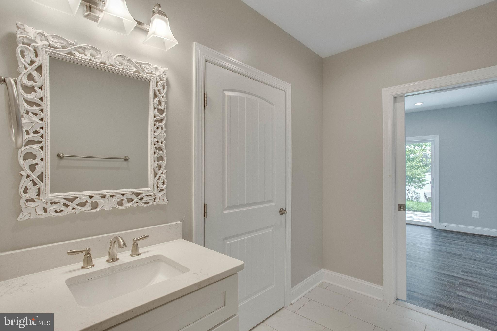 ROCK ISLAND LANDING - Residential