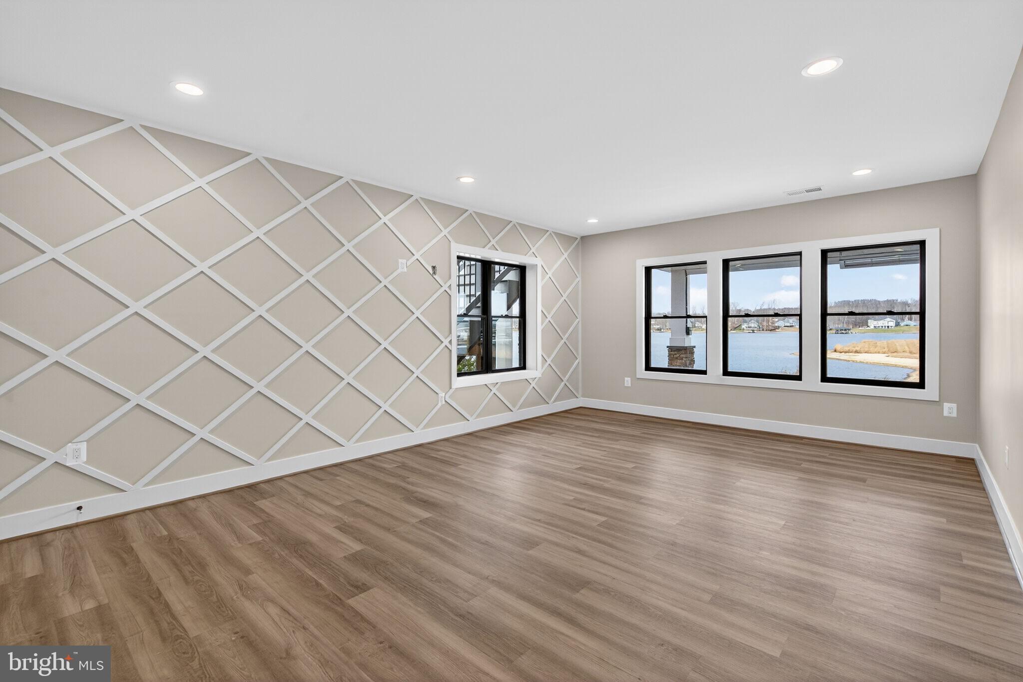 ROCK ISLAND LANDING - Residential