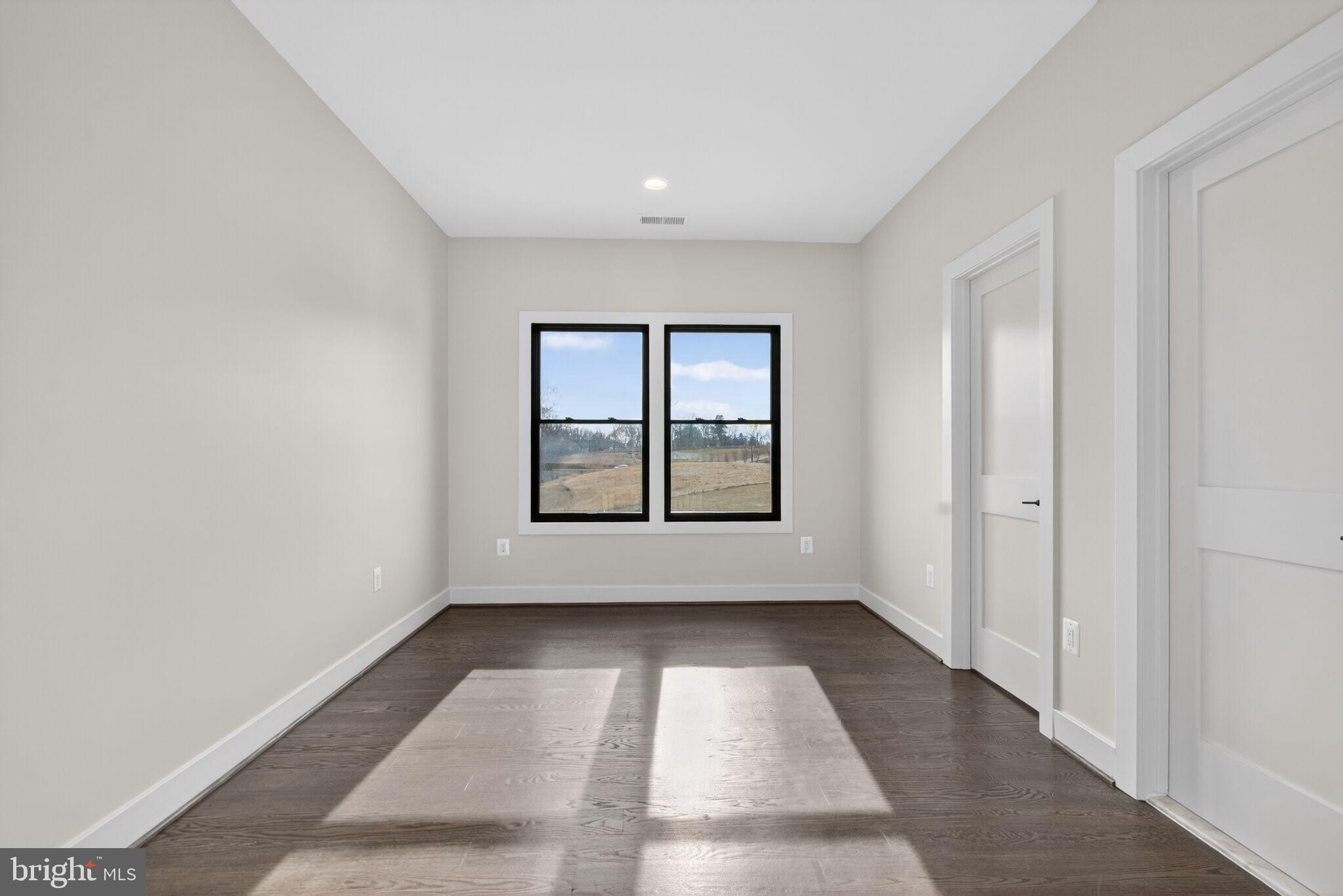 ROCK ISLAND LANDING - Residential