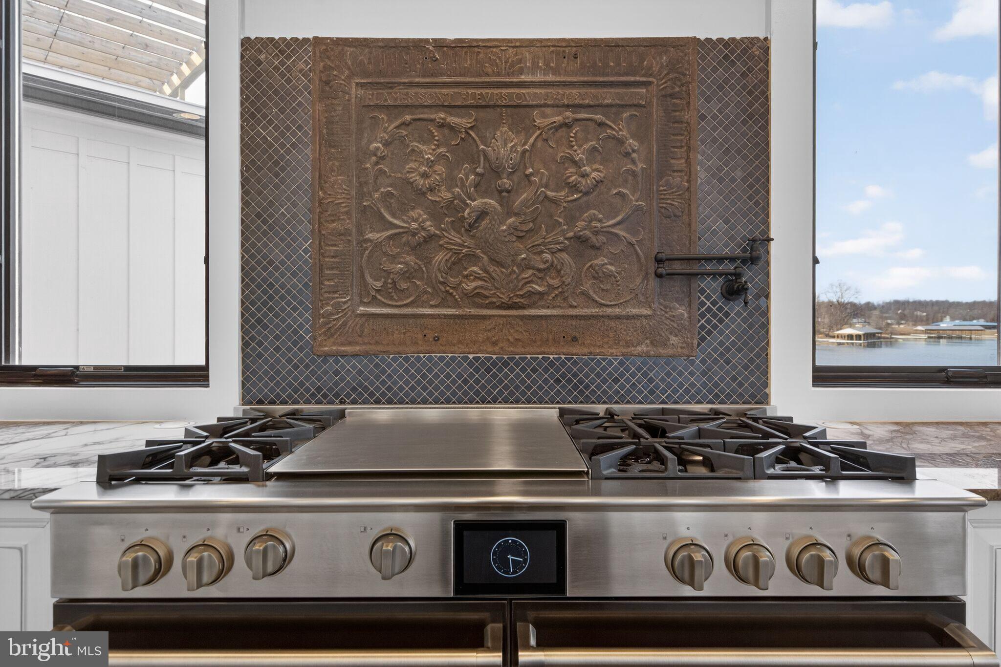 ROCK ISLAND LANDING - Residential