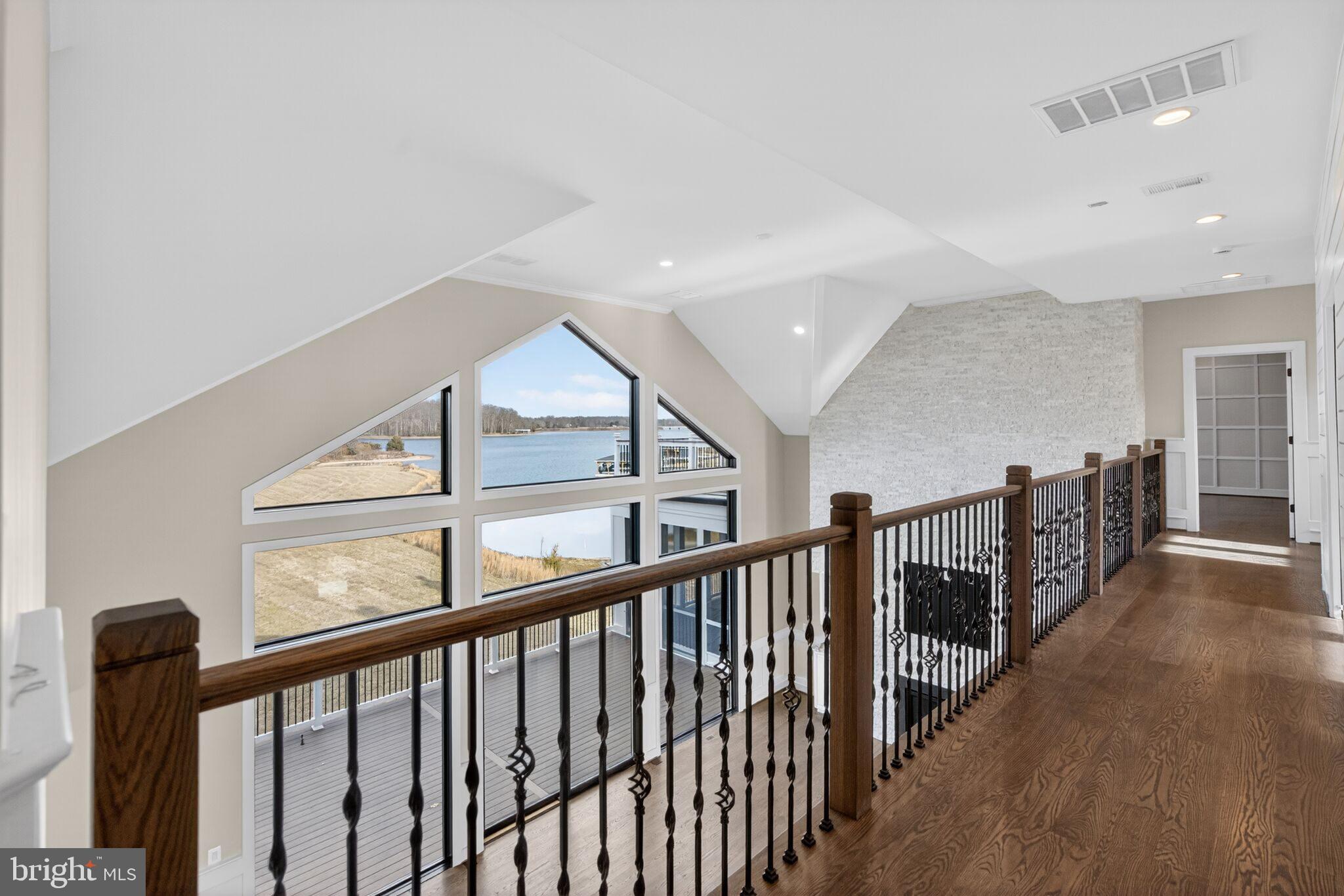 ROCK ISLAND LANDING - Residential