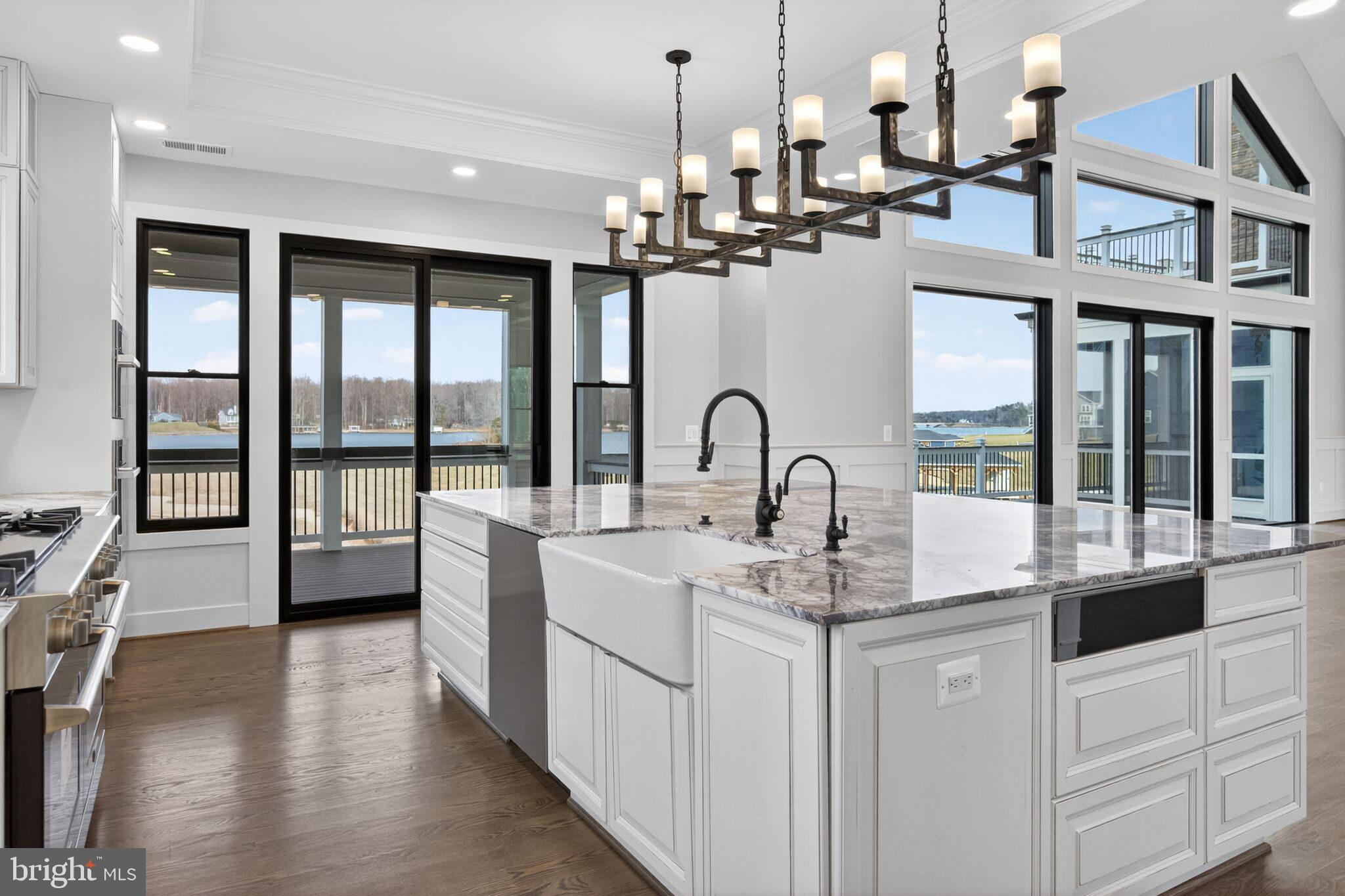 ROCK ISLAND LANDING - Residential