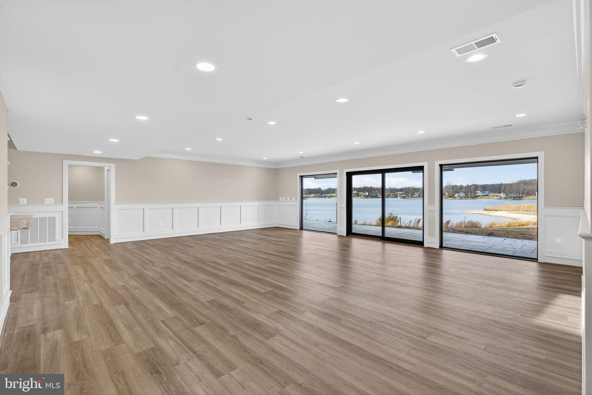 ROCK ISLAND LANDING - Residential