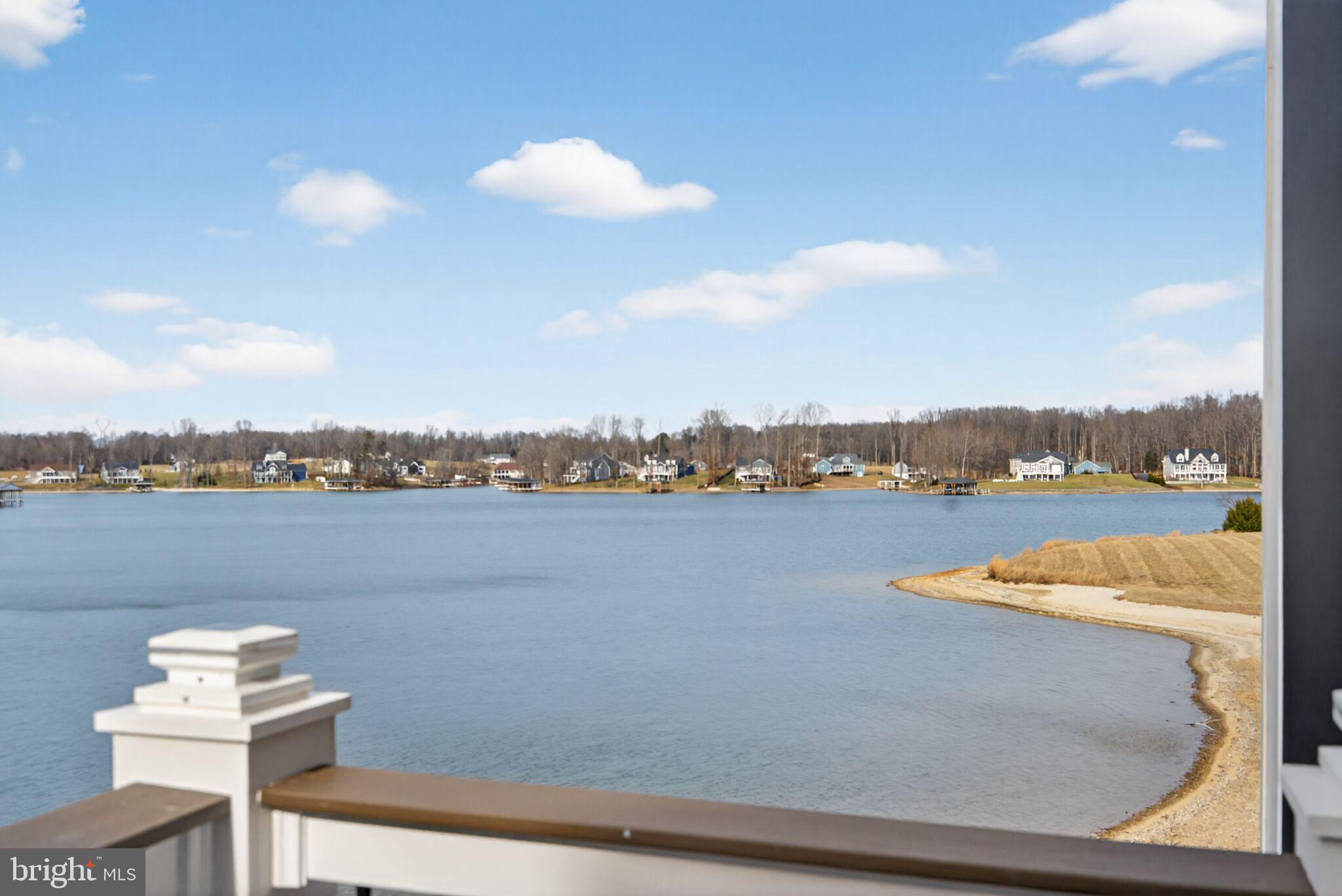 ROCK ISLAND LANDING - Residential