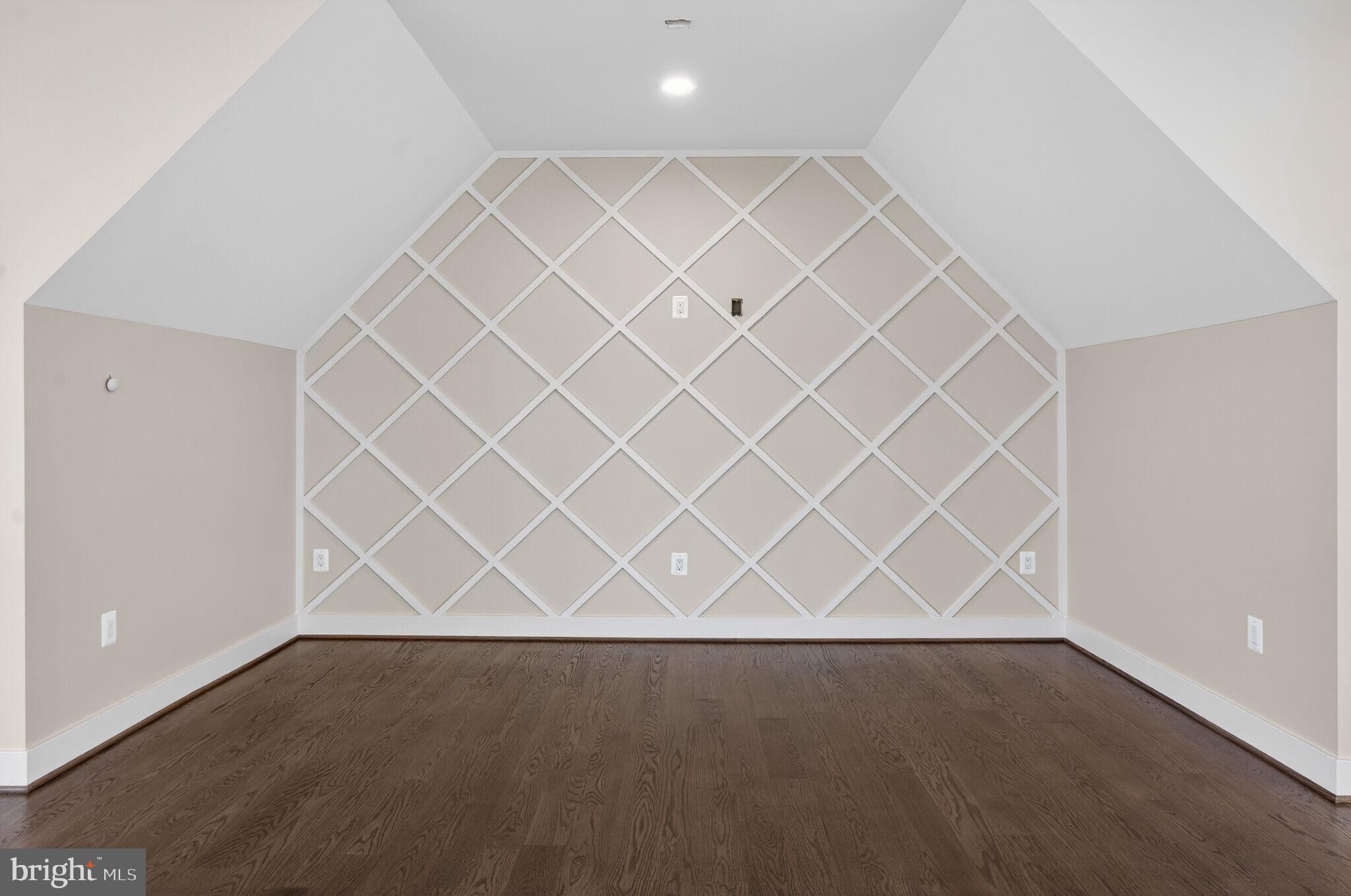 ROCK ISLAND LANDING - Residential