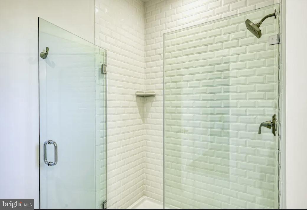 ROCK ISLAND LANDING - Residential