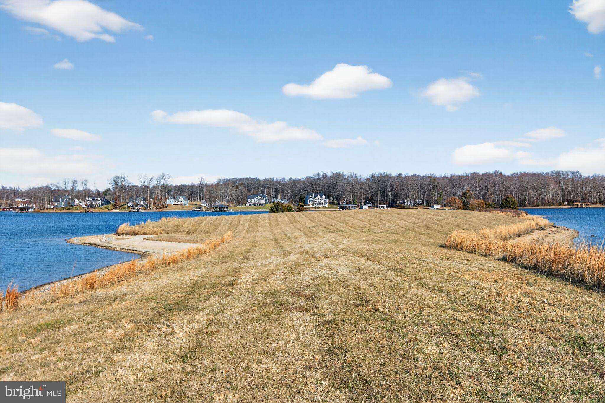 ROCK ISLAND LANDING - Residential