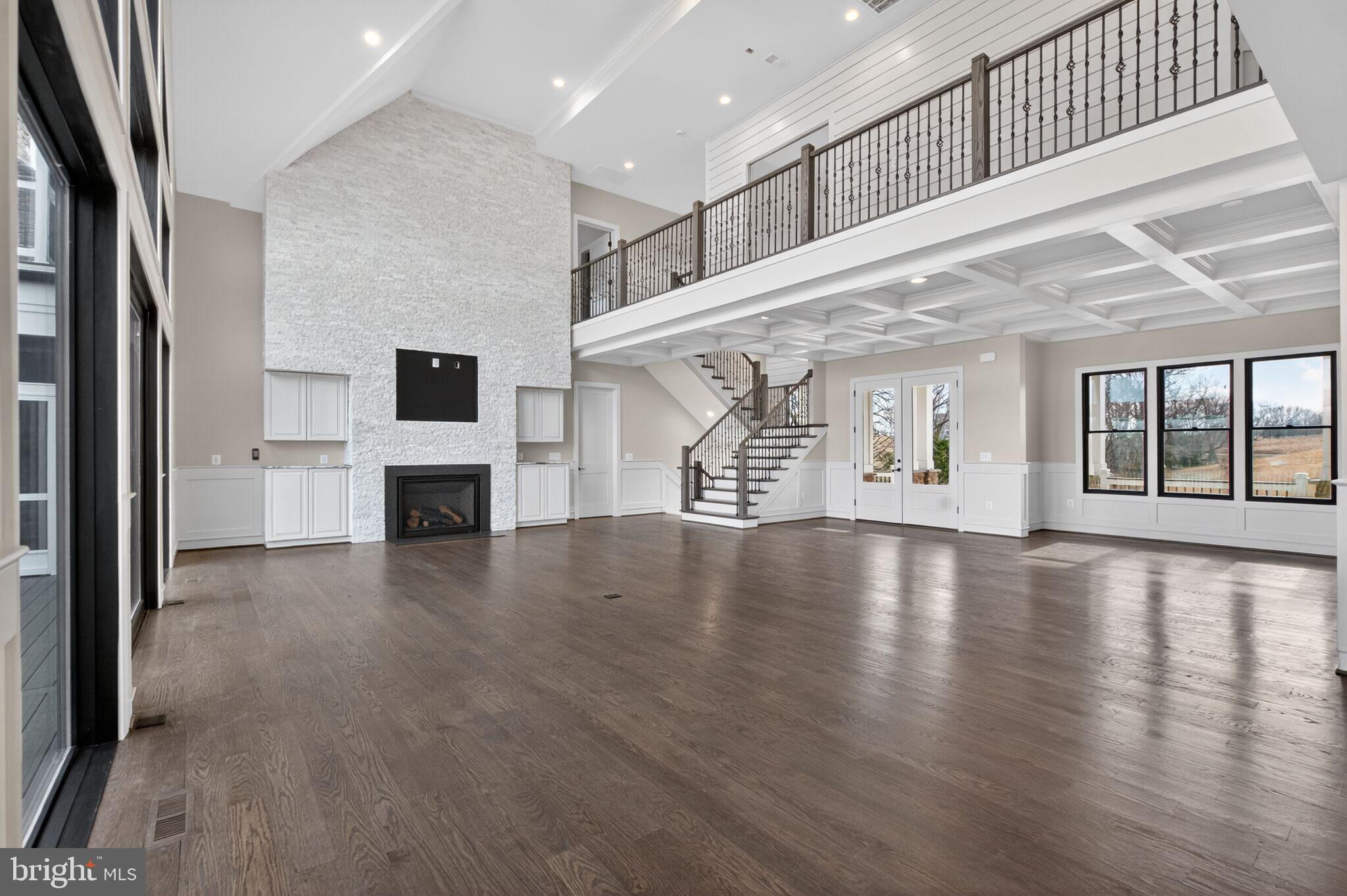 ROCK ISLAND LANDING - Residential