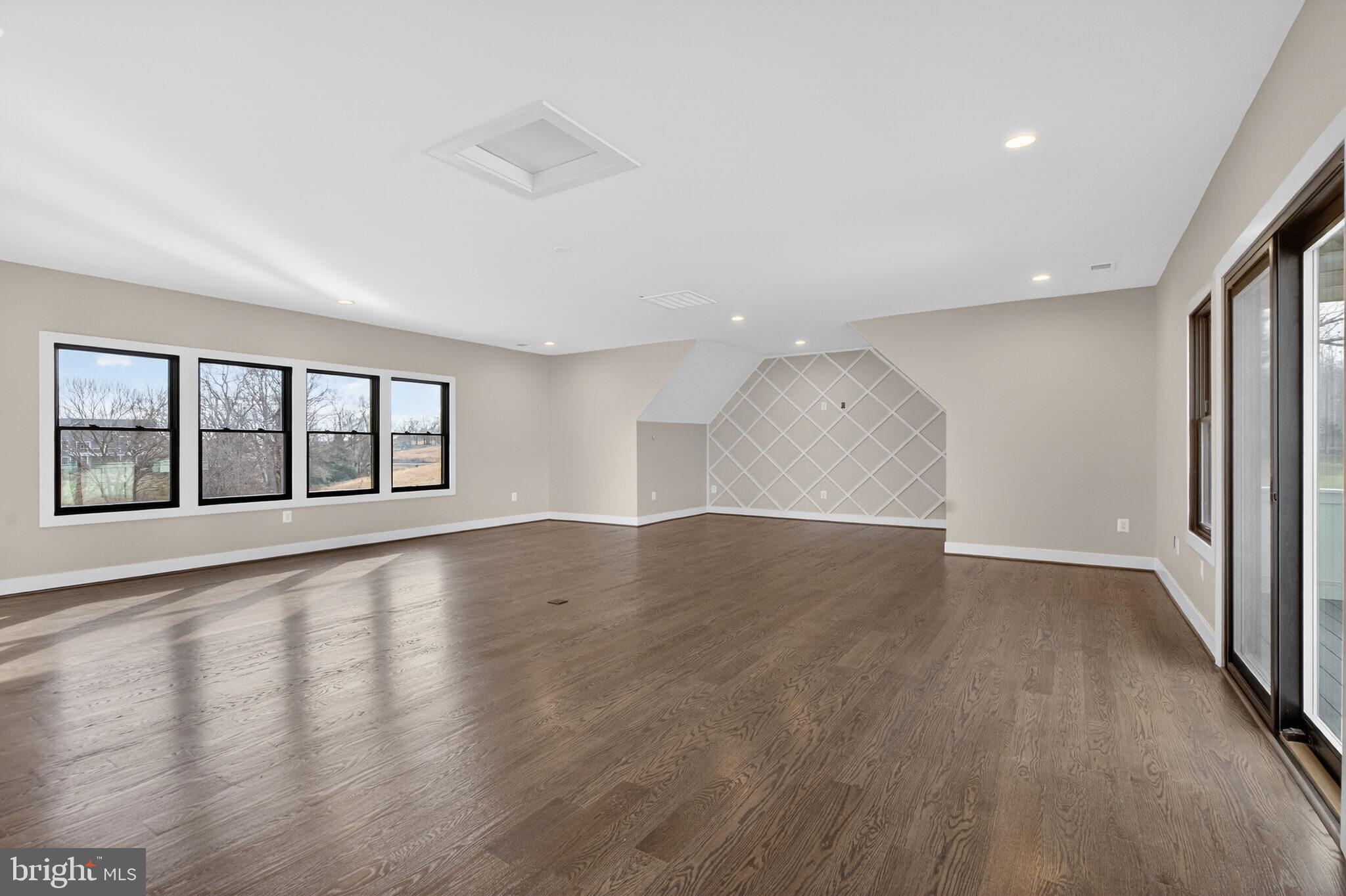 ROCK ISLAND LANDING - Residential