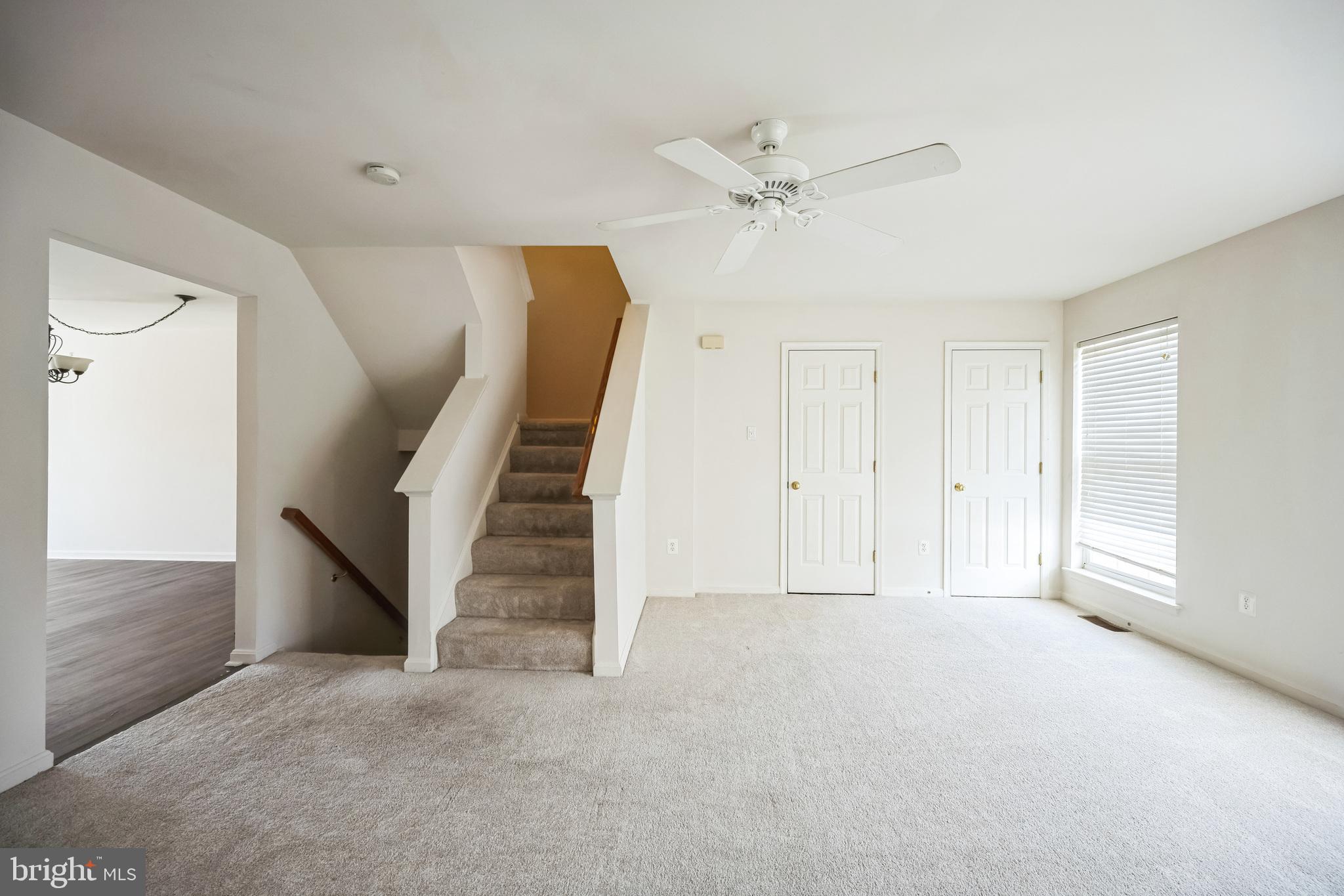 WELLINGTON MANOR - Residential