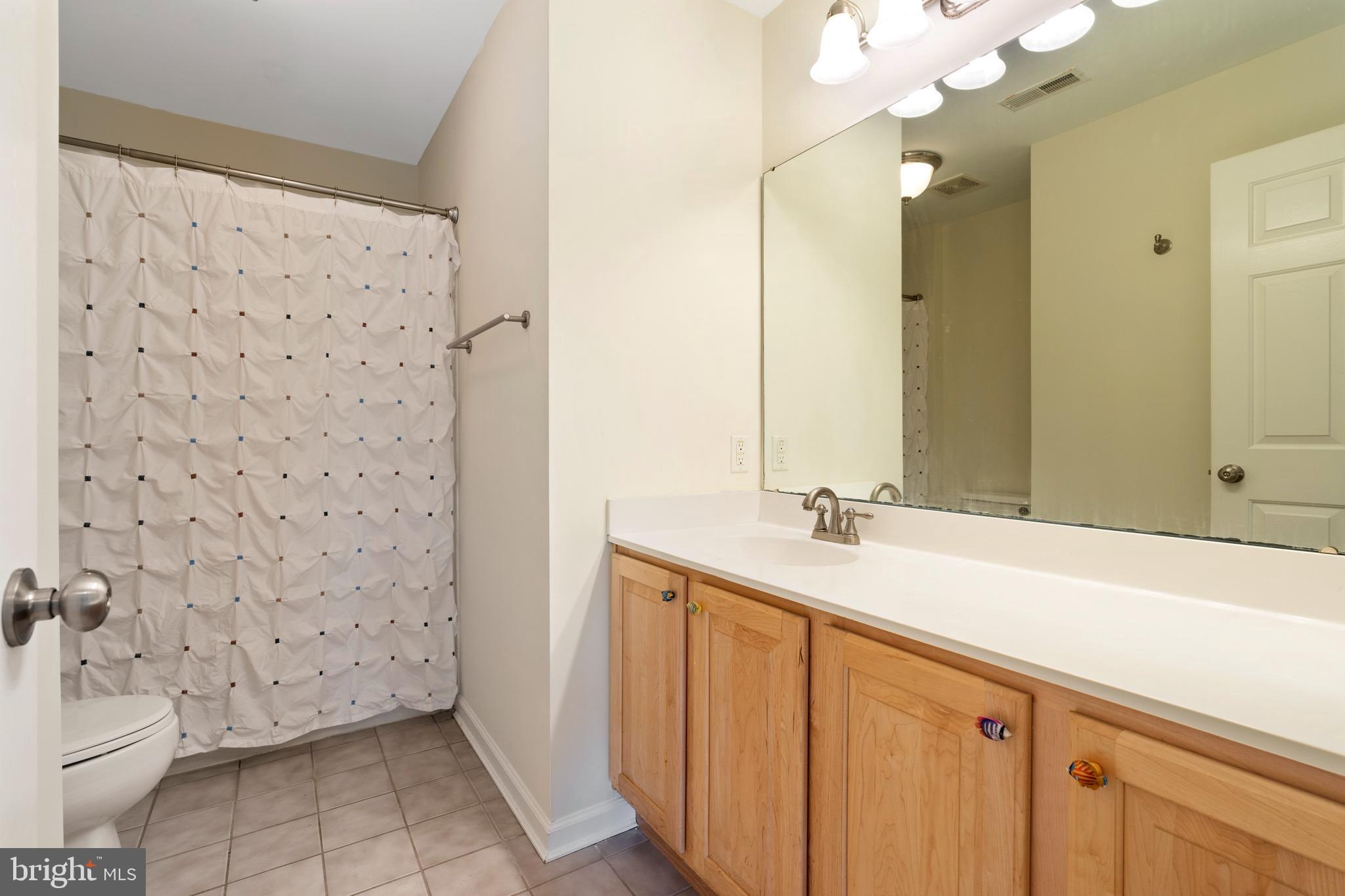 RIVERWALK - Residential