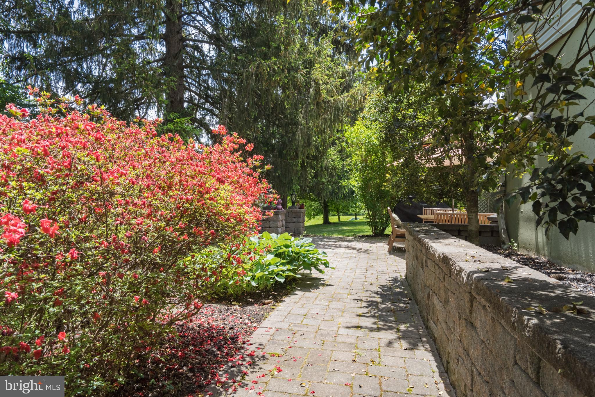 RIVERWALK - Residential