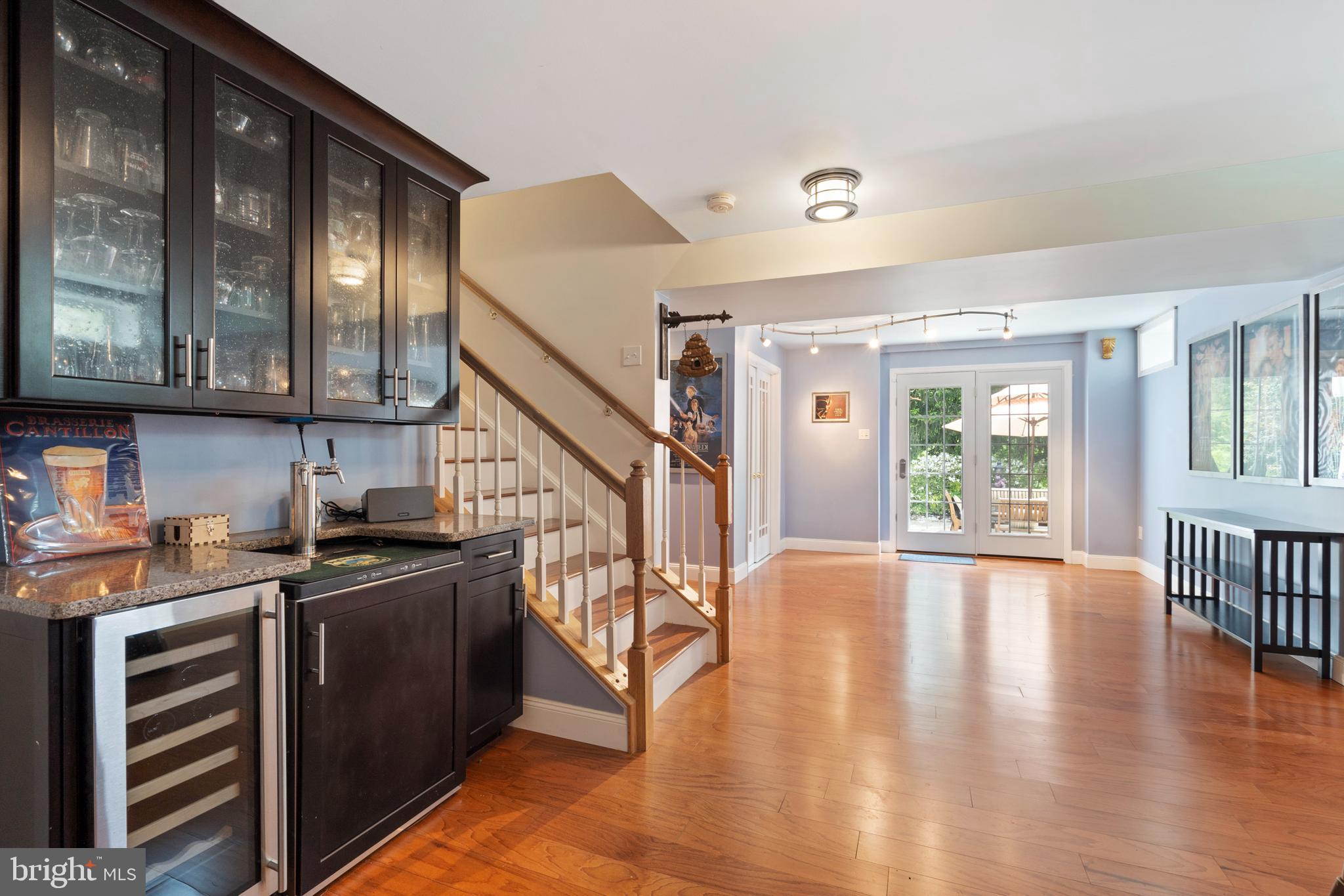 RIVERWALK - Residential