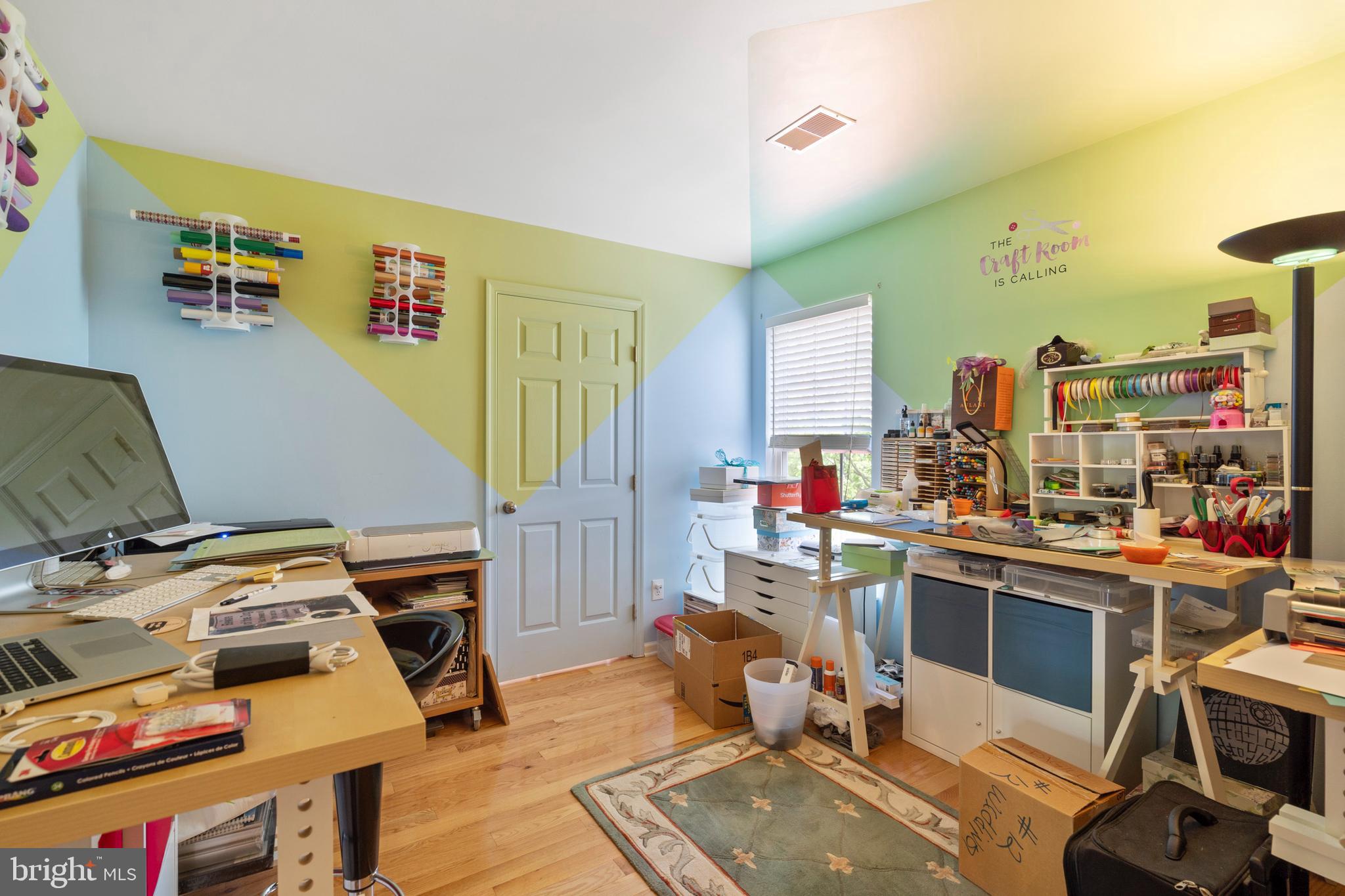 RIVERWALK - Residential