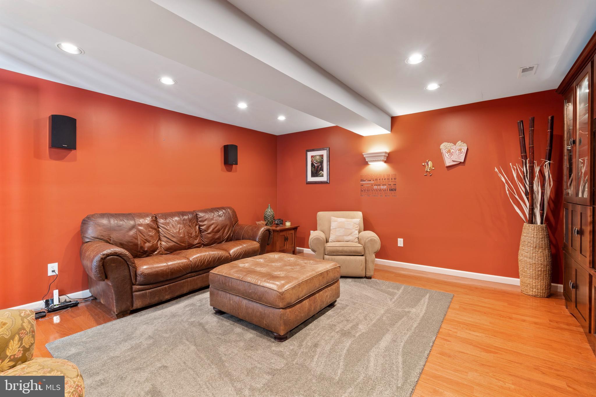 RIVERWALK - Residential