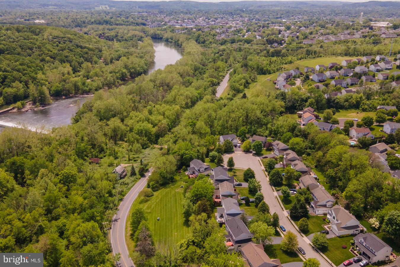 RIVERWALK - Residential