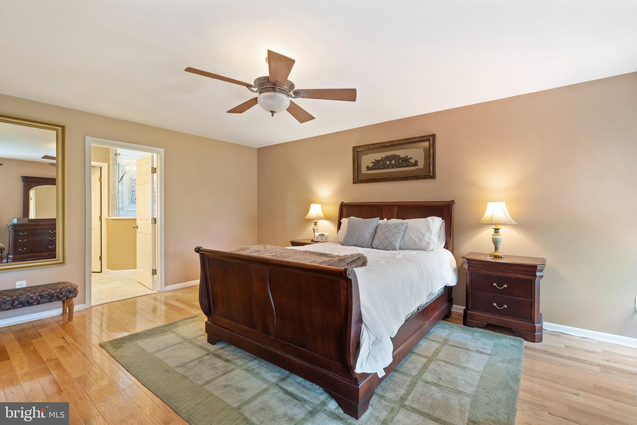 RIVERWALK - Residential