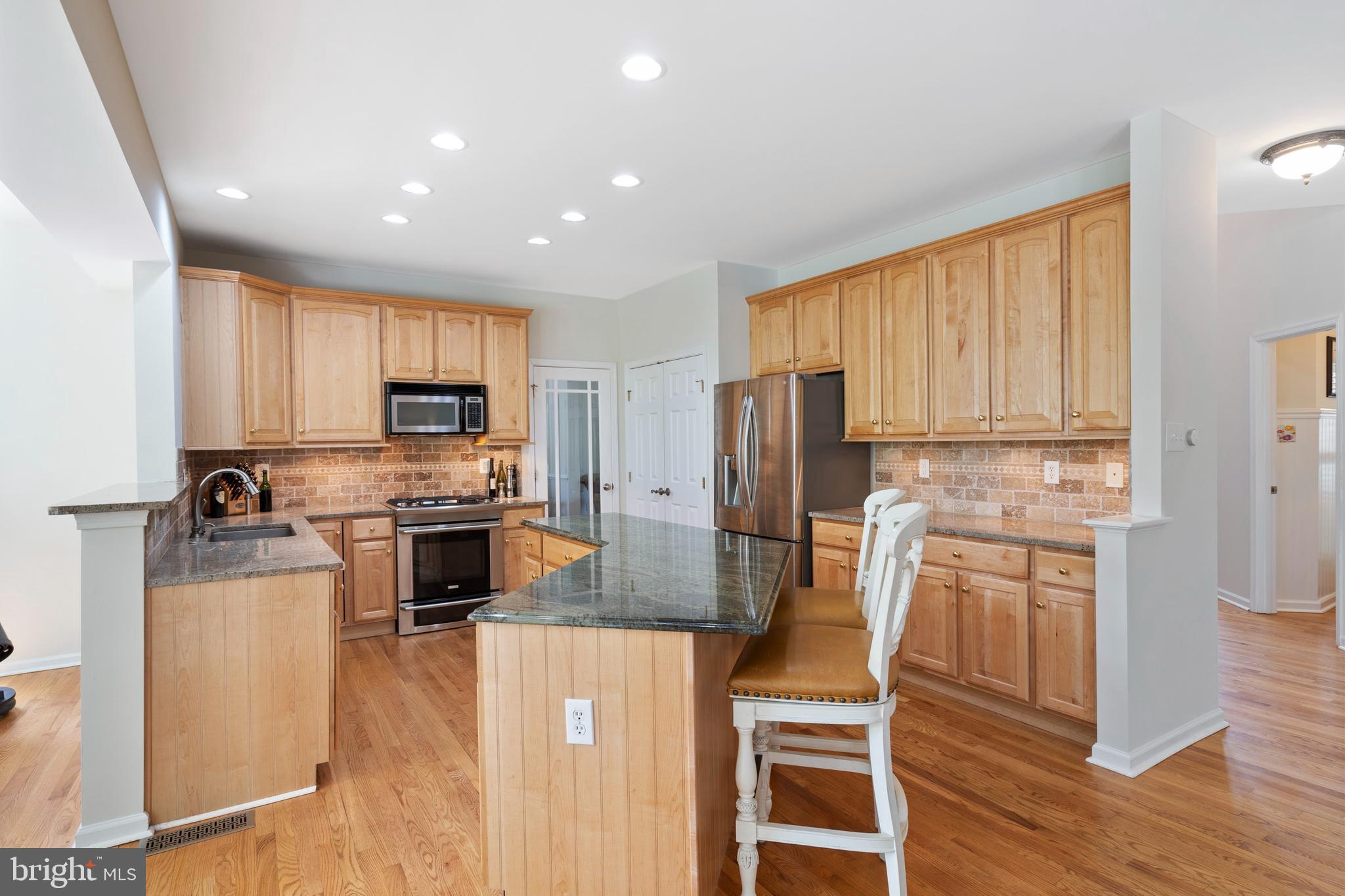 RIVERWALK - Residential