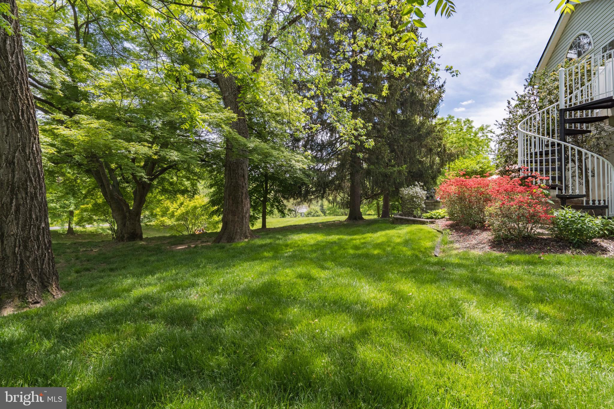 RIVERWALK - Residential