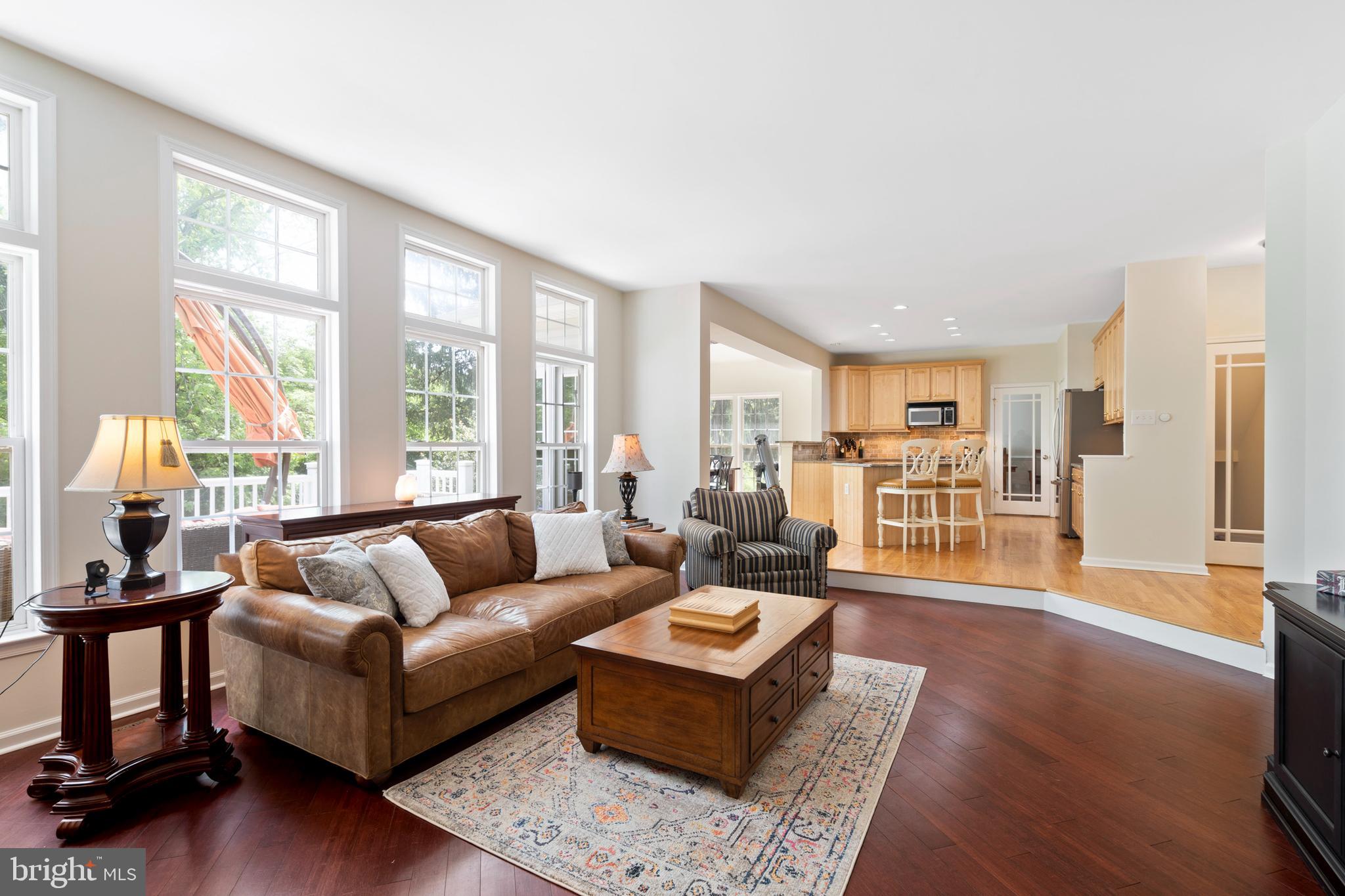 RIVERWALK - Residential