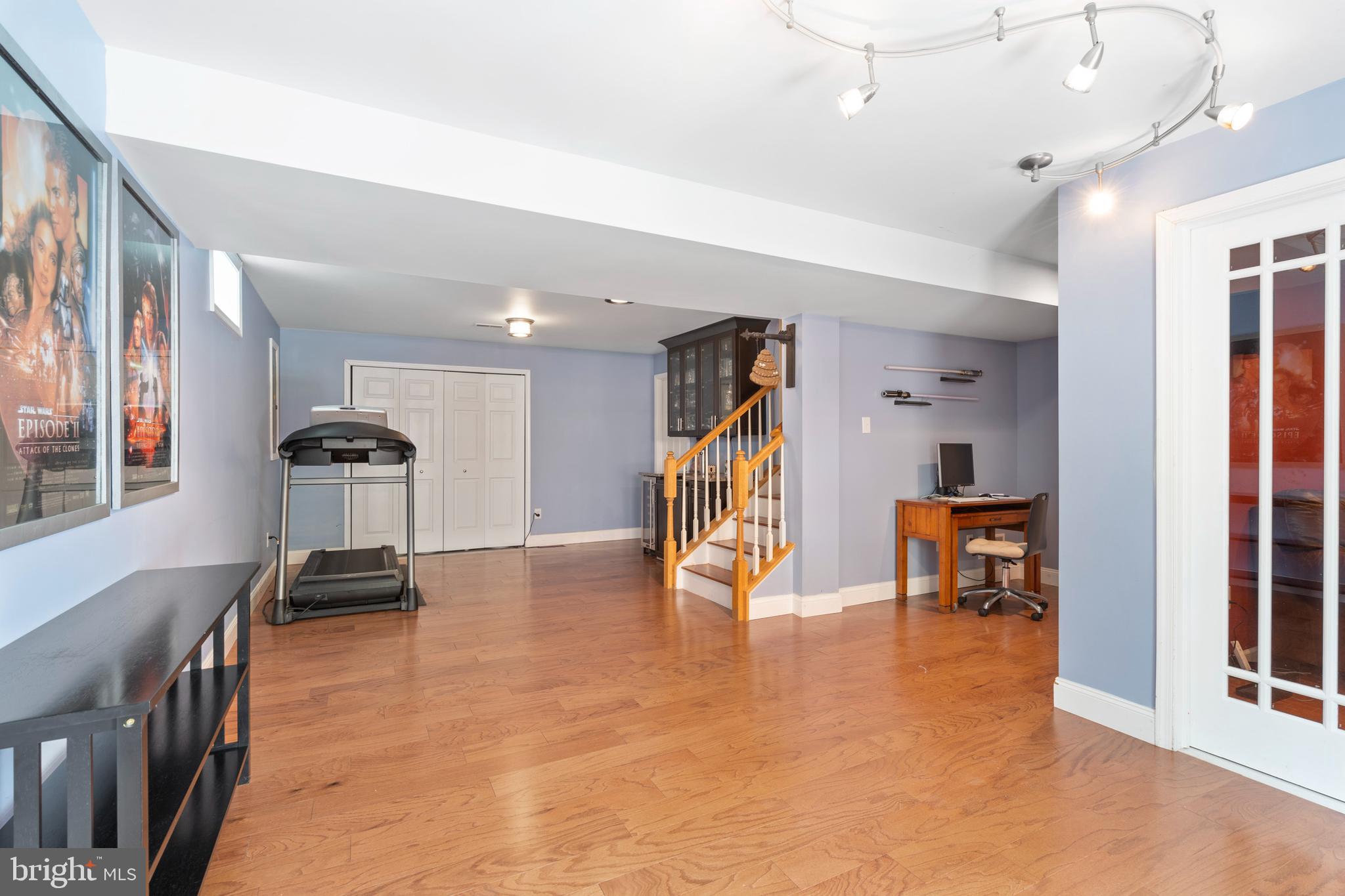 RIVERWALK - Residential