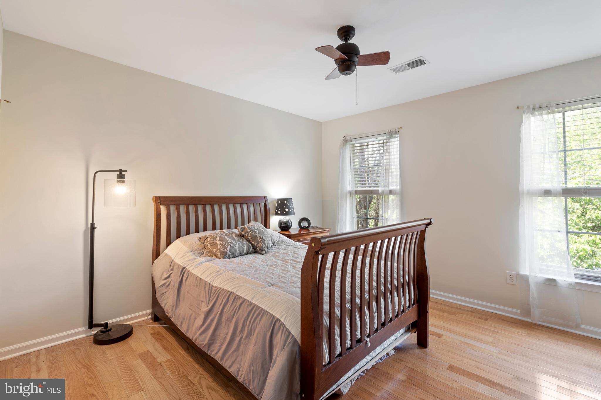 RIVERWALK - Residential