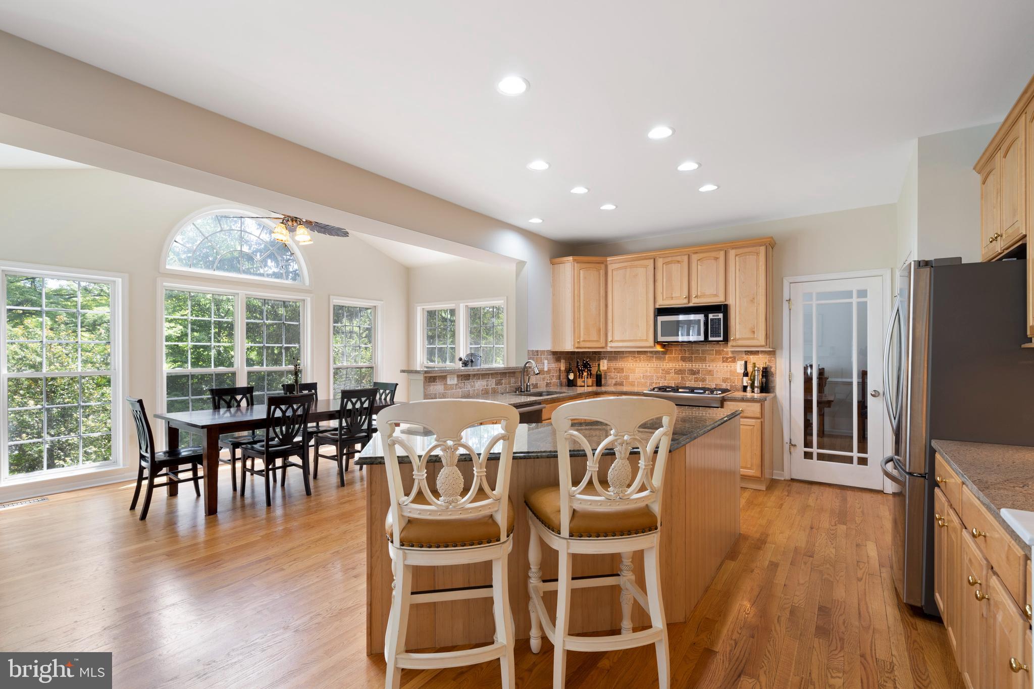 RIVERWALK - Residential