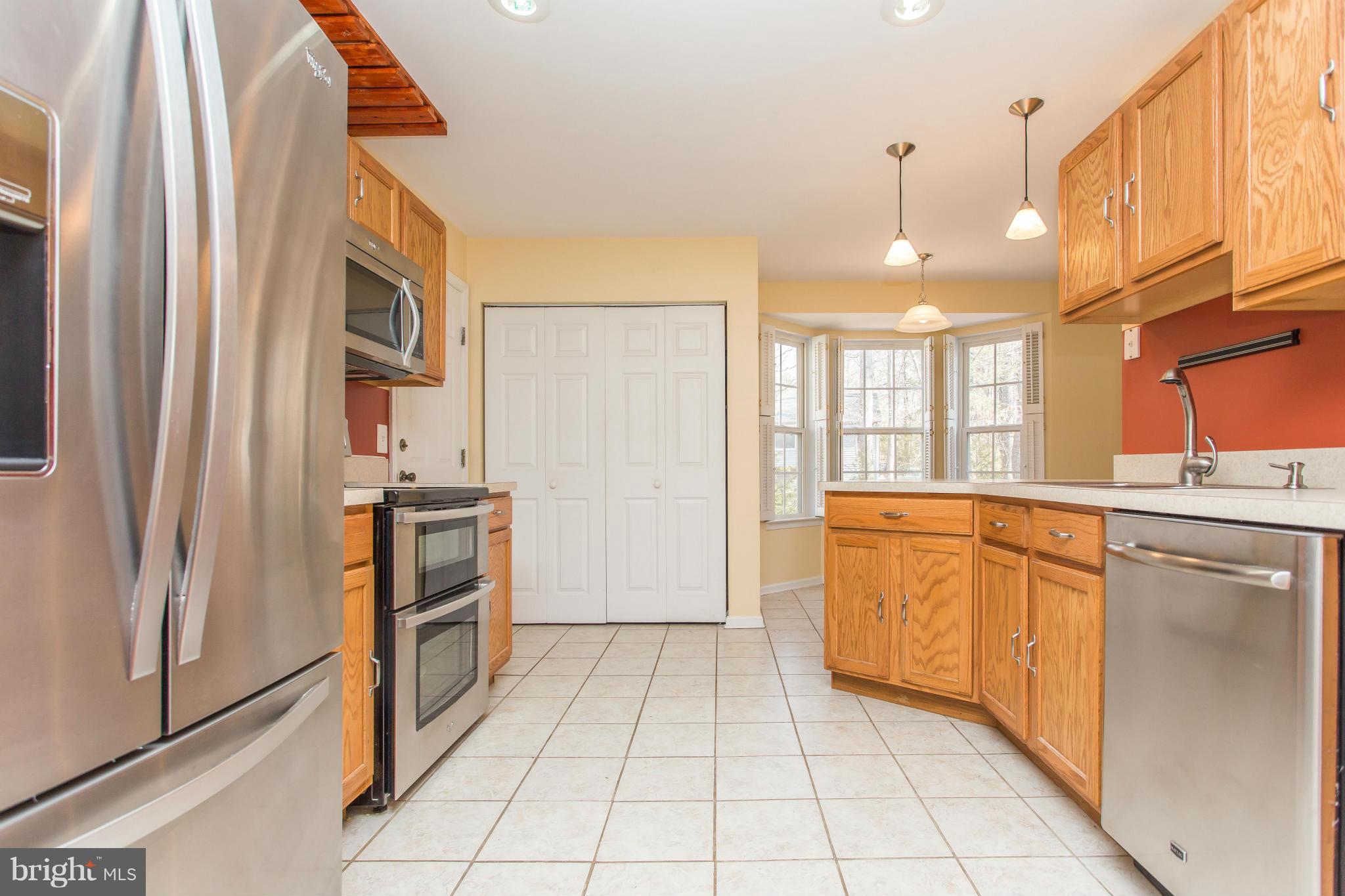 LAKE WILDERNESS - Residential