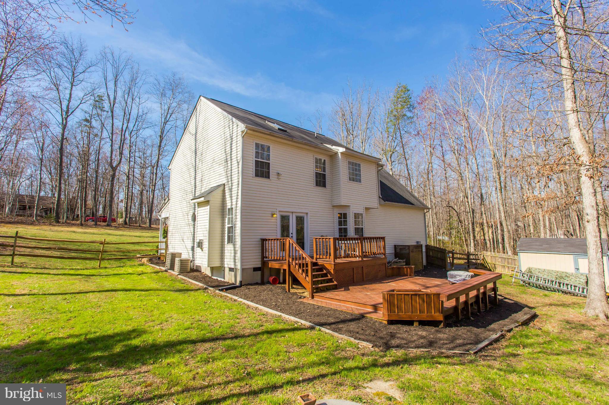 LAKE WILDERNESS - Residential