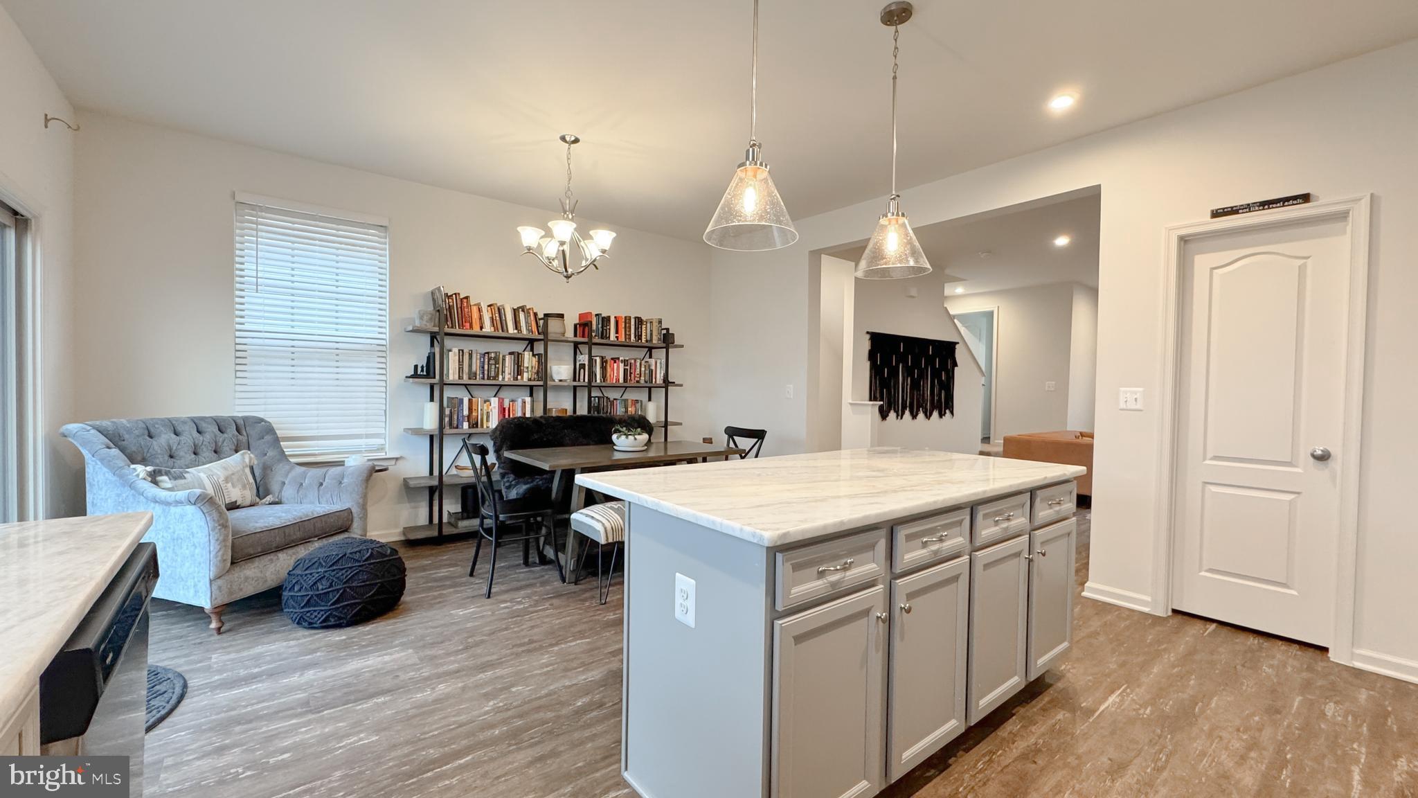 NEW POST ON THE RAPPAHANNOCK - Residential