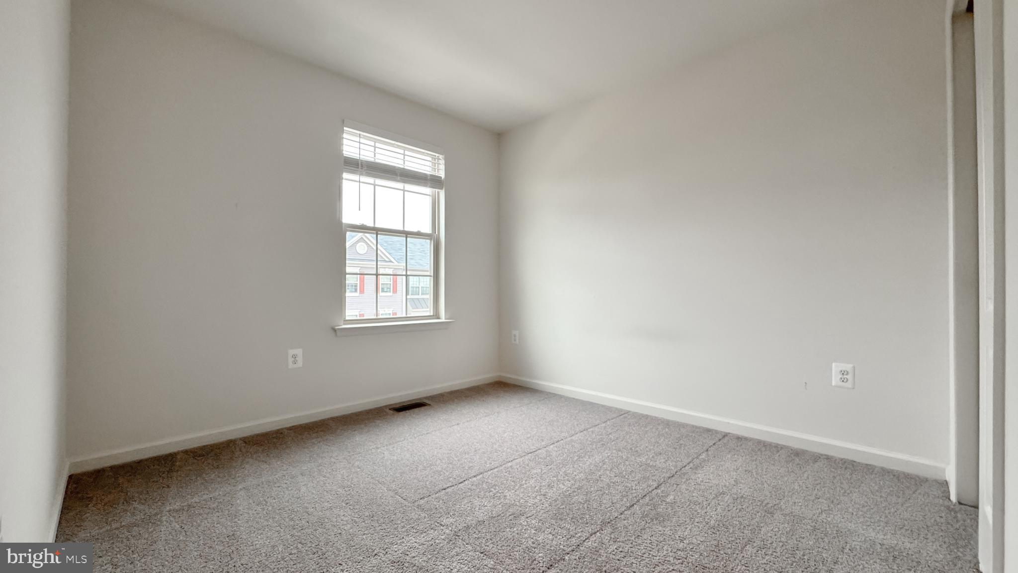 NEW POST ON THE RAPPAHANNOCK - Residential