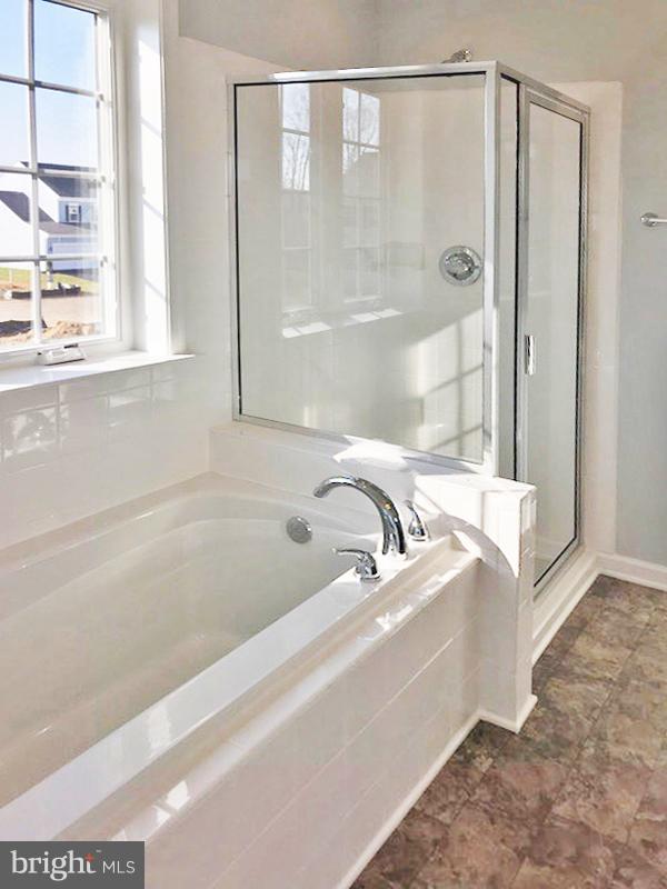 THE VILLAGE OF WASHINGTON TRAIL - Residential