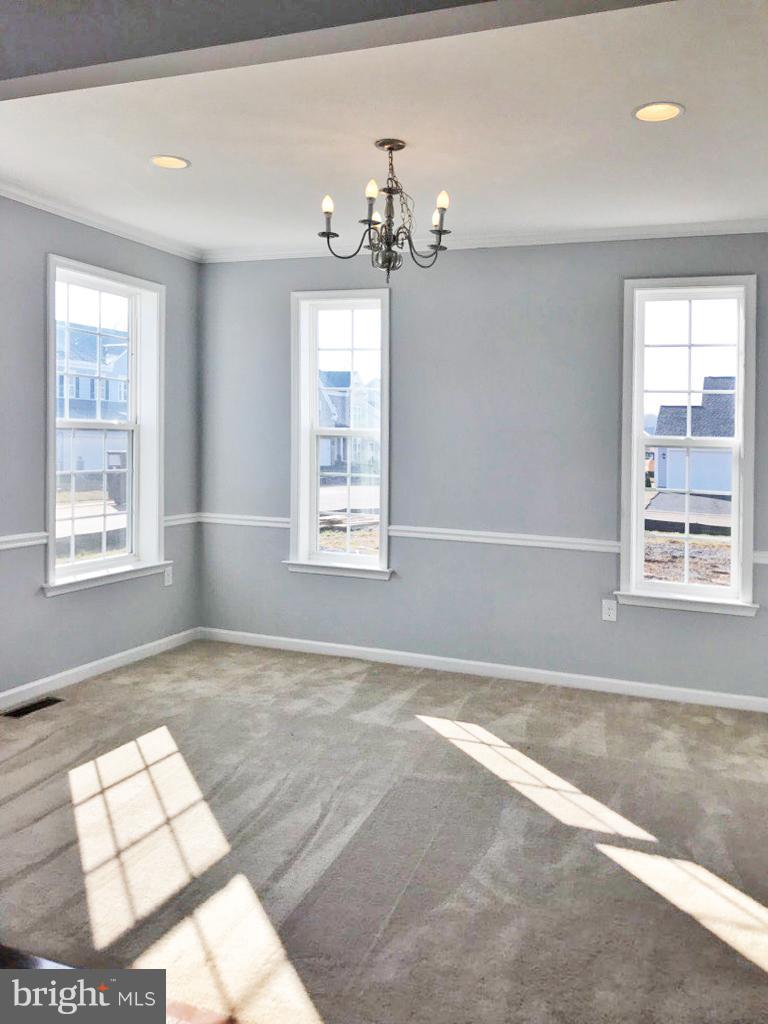 THE VILLAGE OF WASHINGTON TRAIL - Residential