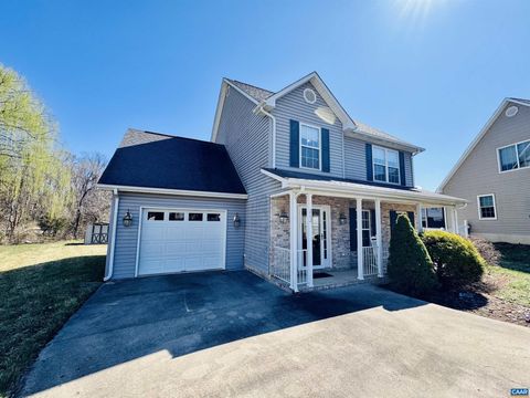 212 KINGSPORT RD WAYNESBORO VA 22980