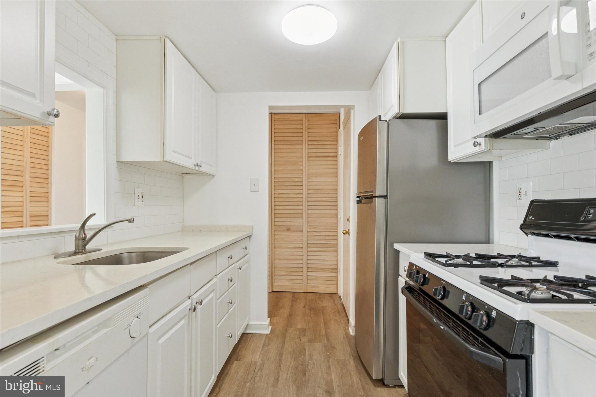 GLENHARDIE CONDOS - Residential