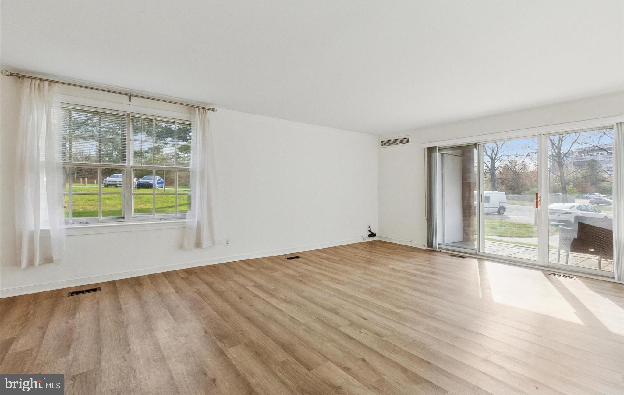 GLENHARDIE CONDOS - Residential