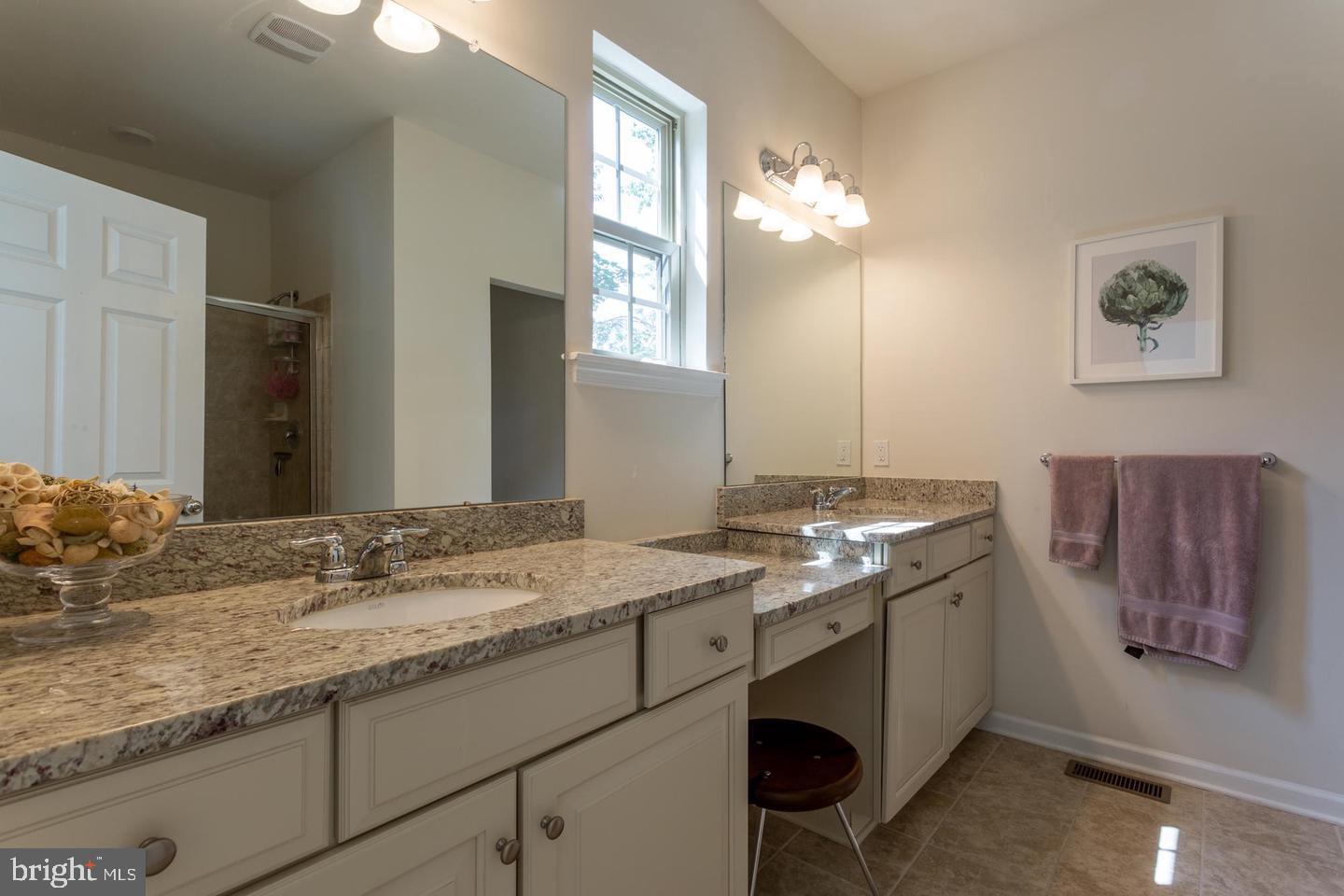 APPLECROSS - Residential Lease